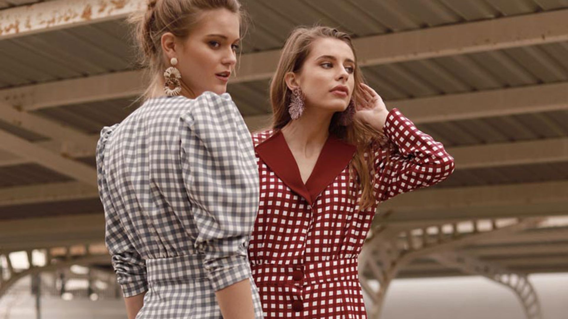 Atención, invitadas: estos vestidos de rebajas sirven para todo tipo de bodas
