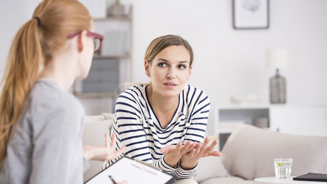 istock chica psicologo