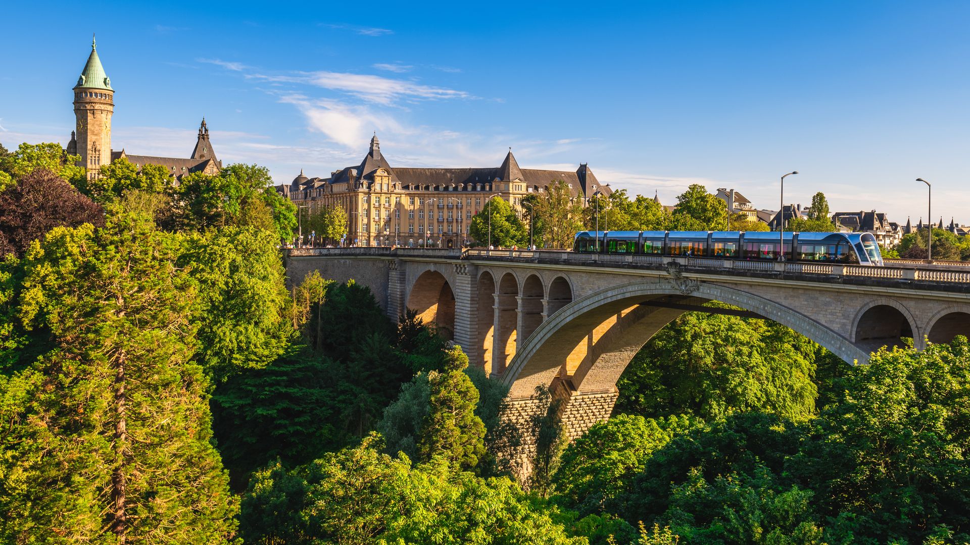 Puente Adolfo en la ciudad de Luxemburgo