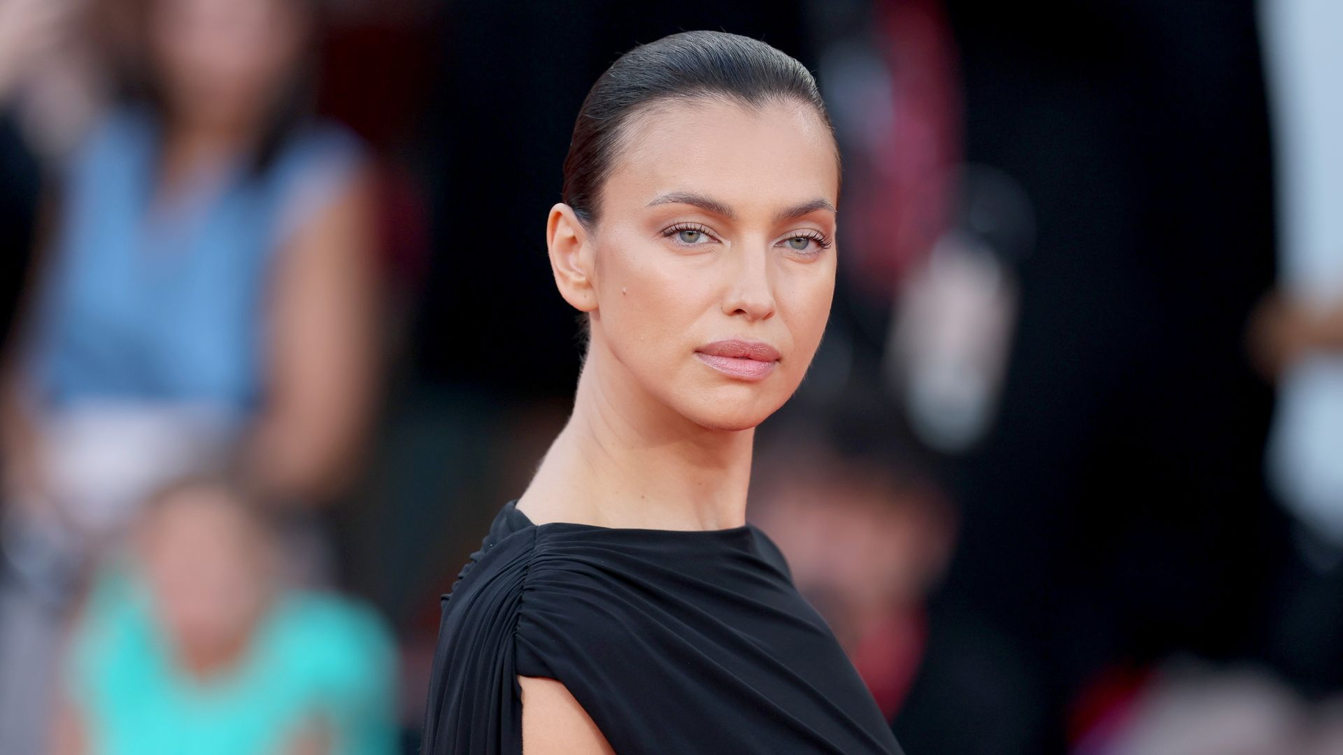 Los mejores peinados del Festival de Venecia 2026: del recogido pulido de Irina Shayk a la media melena suelta de Georgina