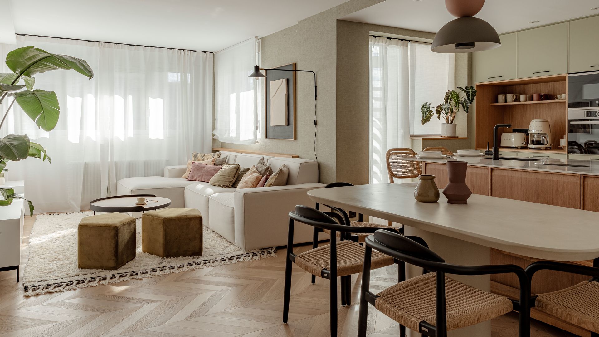 La transformación de un piso familiar en Baracaldo de 94 m²: de vivienda anticuada a un hogar contemporáneo