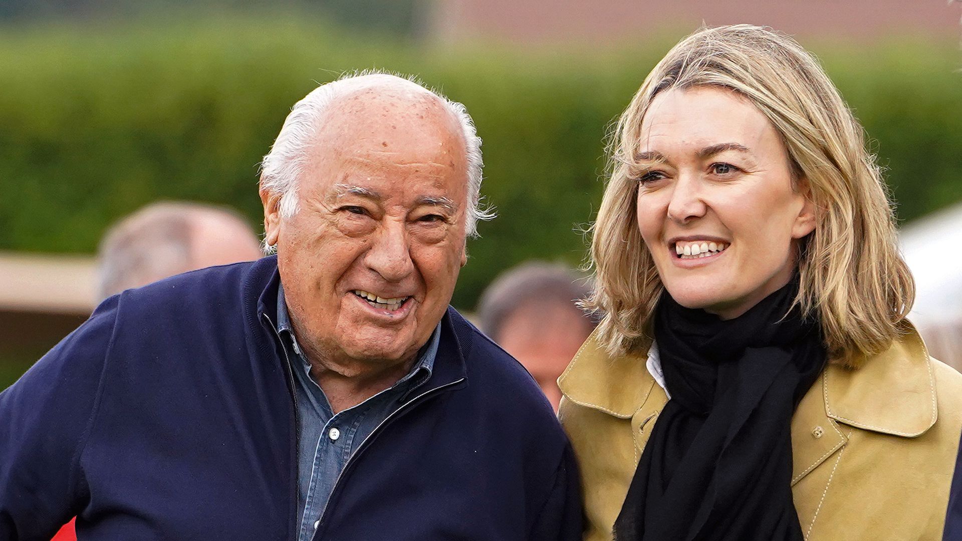 Amancio y Marta Ortega: las imágenes más cariñosas de padre e hija en el gran día de la hípica en Galicia