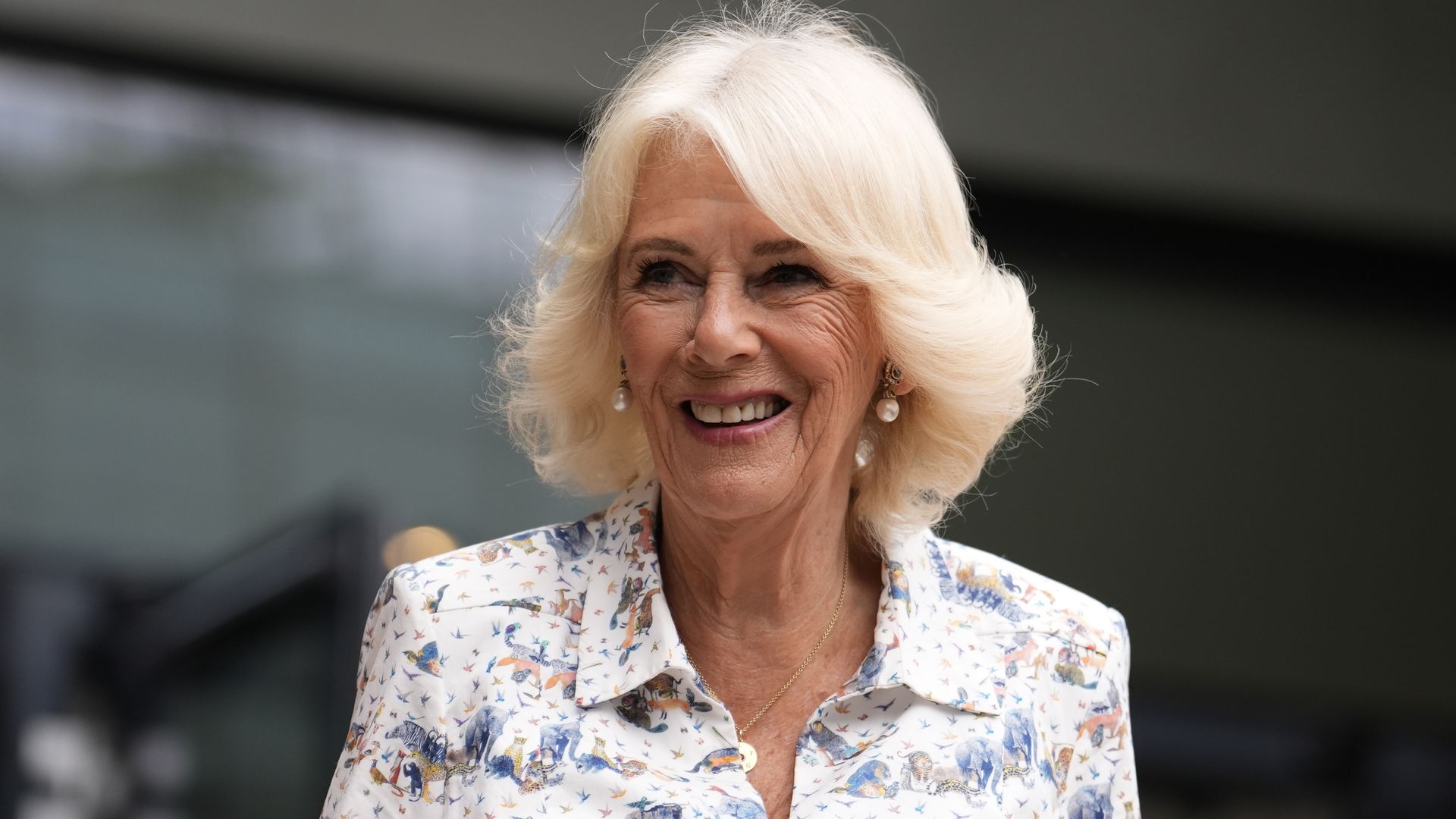 El triunfo histórico de la reina Camilla: rompe con una tradición de casi 200 años en el club más exclusivo de Inglaterra