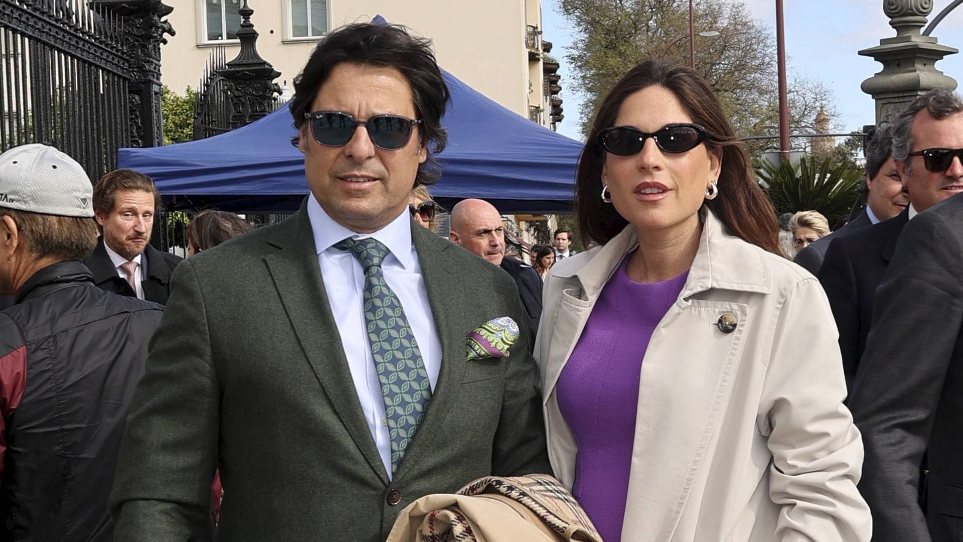 Lourdes Montes reaparece en Sevilla 10 días después de ser mamá