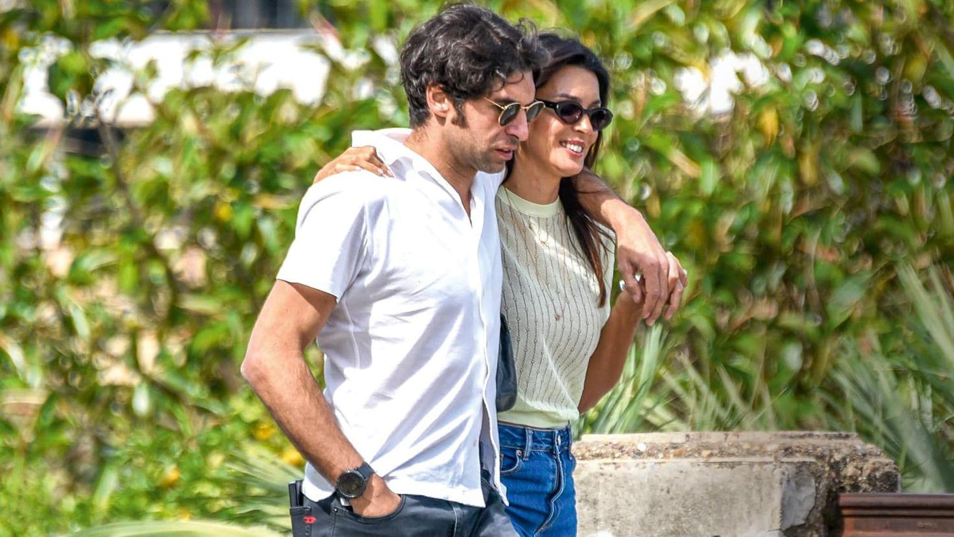 Cayetano Rivera y Maria Cerqueira, las imágenes de su escapada a Sevilla que delatan que están locos de amor