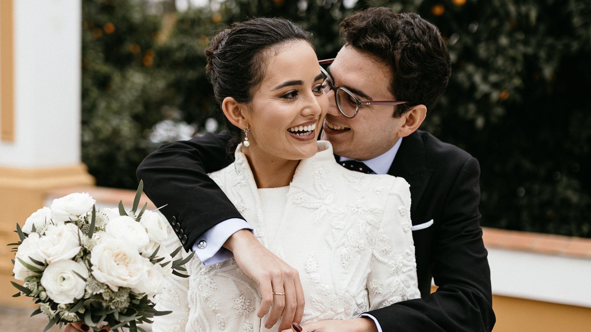 Ramo de novia blanco de rosas inglesas