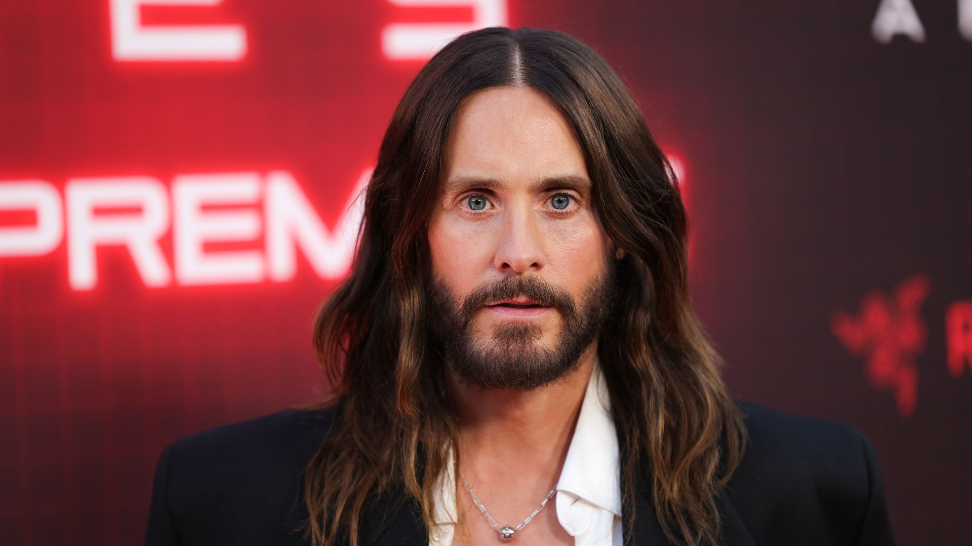 No es la primera vez que Jared Leto es acusado de conductas sexuales delictivas; el año pasado una DJ lo señaló.