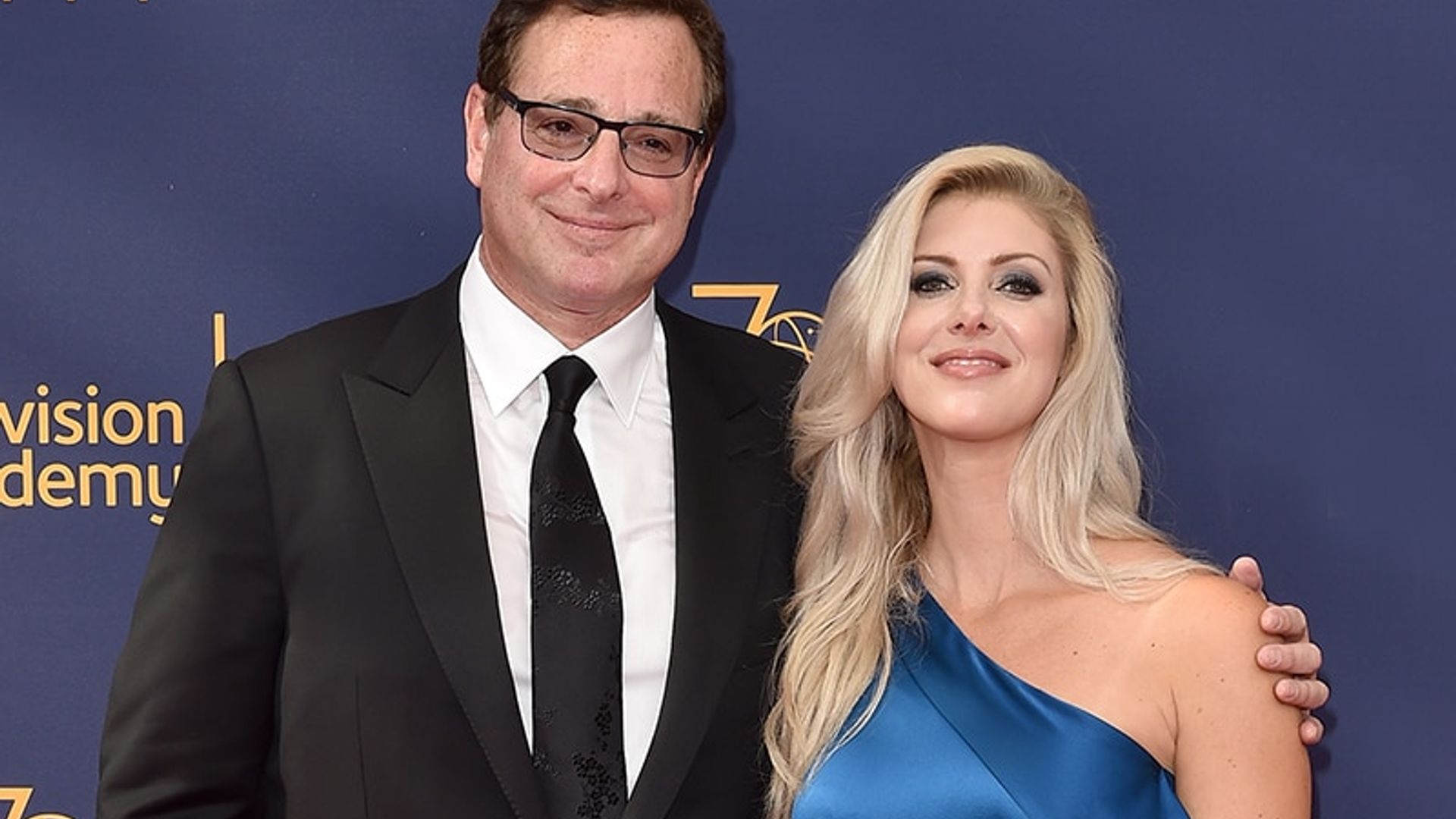 La esposa de Bob Saget rompe en llanto en sus primeras entrevistas tras la partida del actor