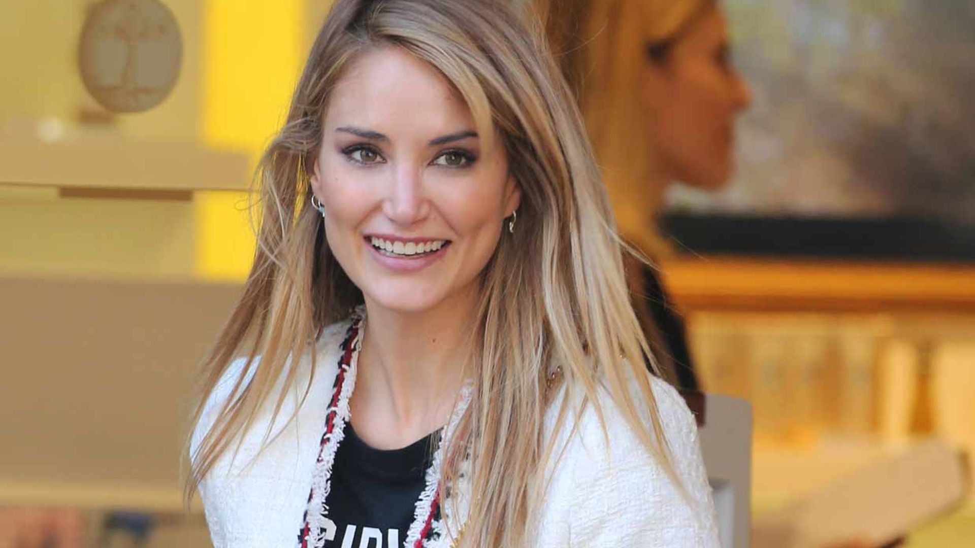 ¡Un rey Mago en el salón! La sorpresa de Alba Carrillo al levantarse
