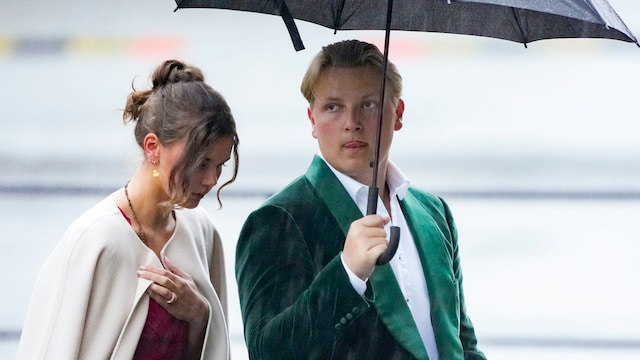 Sverre Magnus y Amalie Giæver Macleod en la boda Marta Luisa de Noruega y Durek Verrett