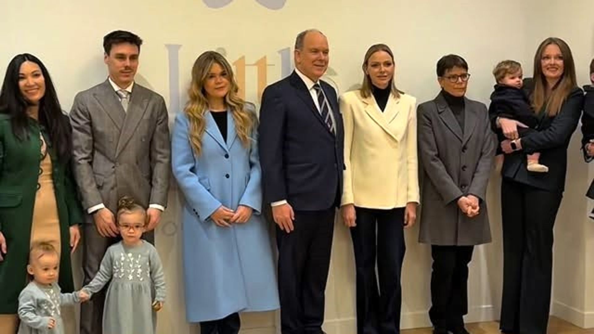 El divertido debut en público de las hijas de Louis y Marie Ducruet, Constance y Victoire, de 1 y 2 años