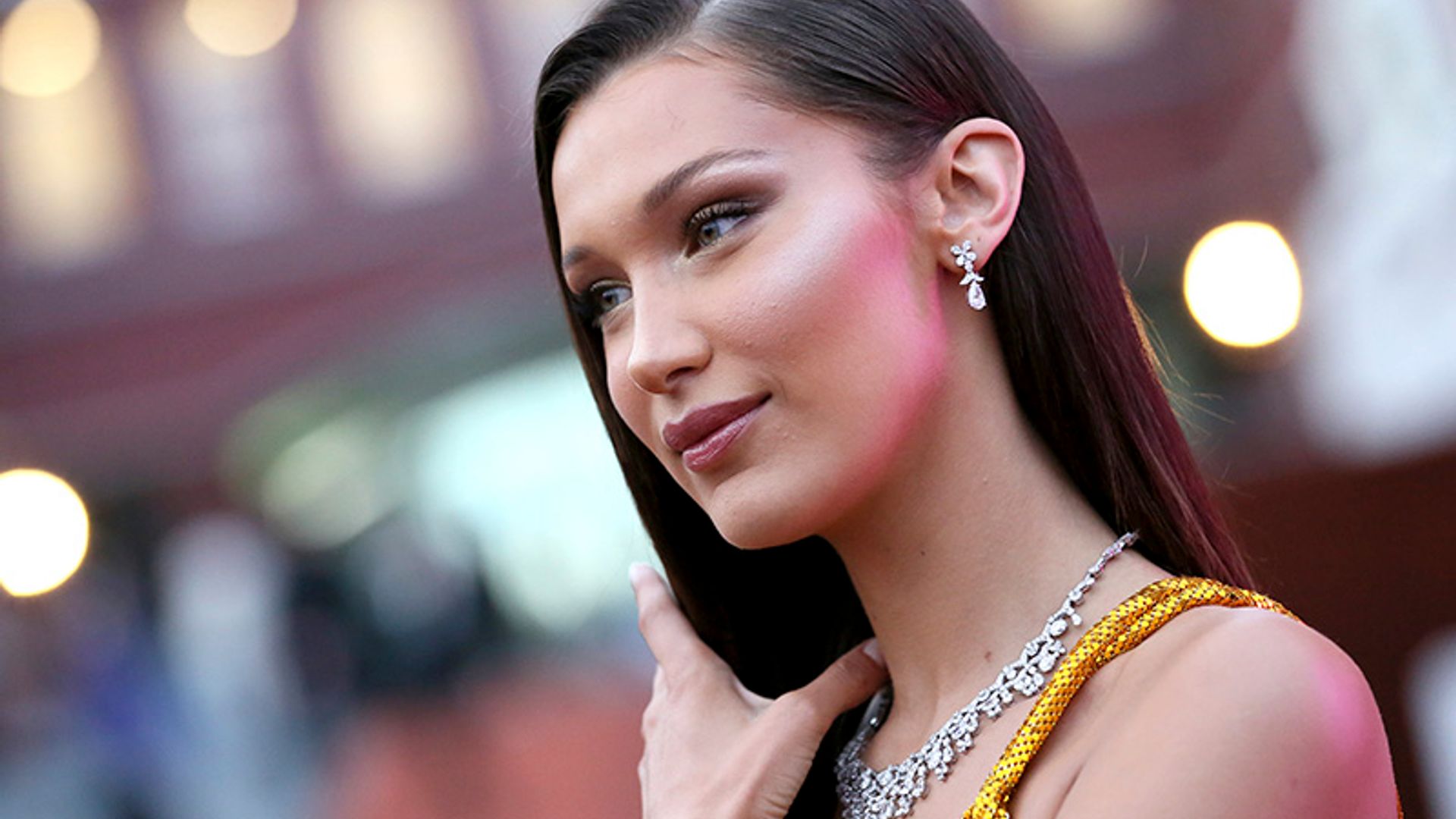 Lo que Bella Hadid aprendió de su maquillador sobre el 'smoky eye'