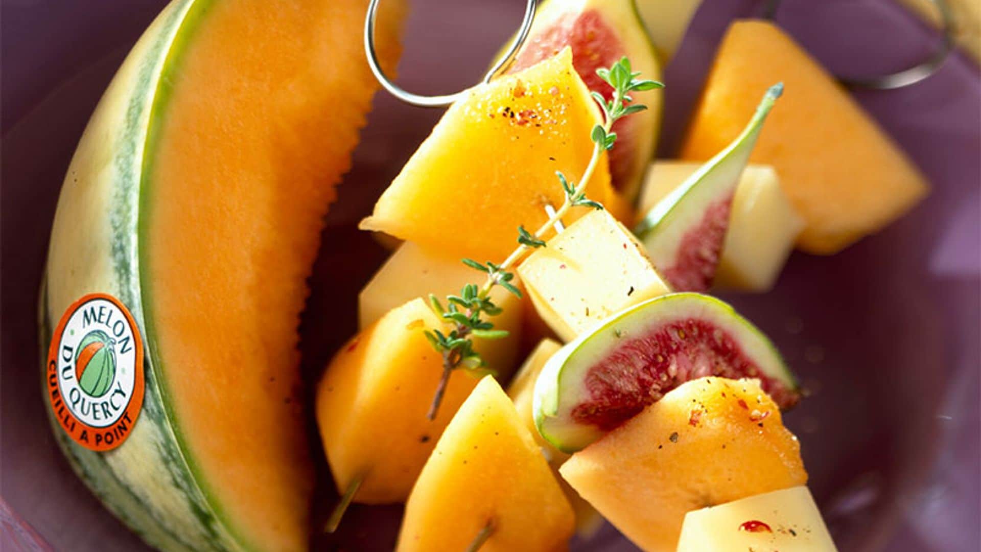 Brochetas de melón, higo y queso Comté