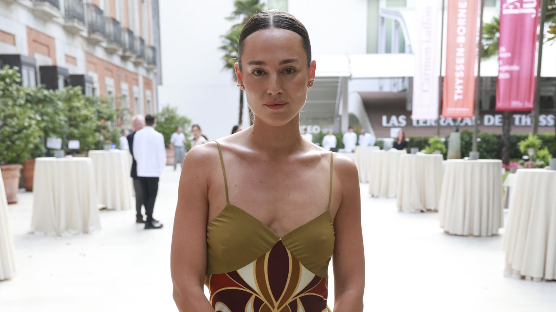 Rochi Laffón, espectacular con un vestido 'holístico' que la consolida como referente de moda en Madrid: "Nunca he copiado a nadie a la hora de vestir"