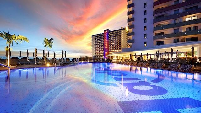 hotel hard rock tenerife noche