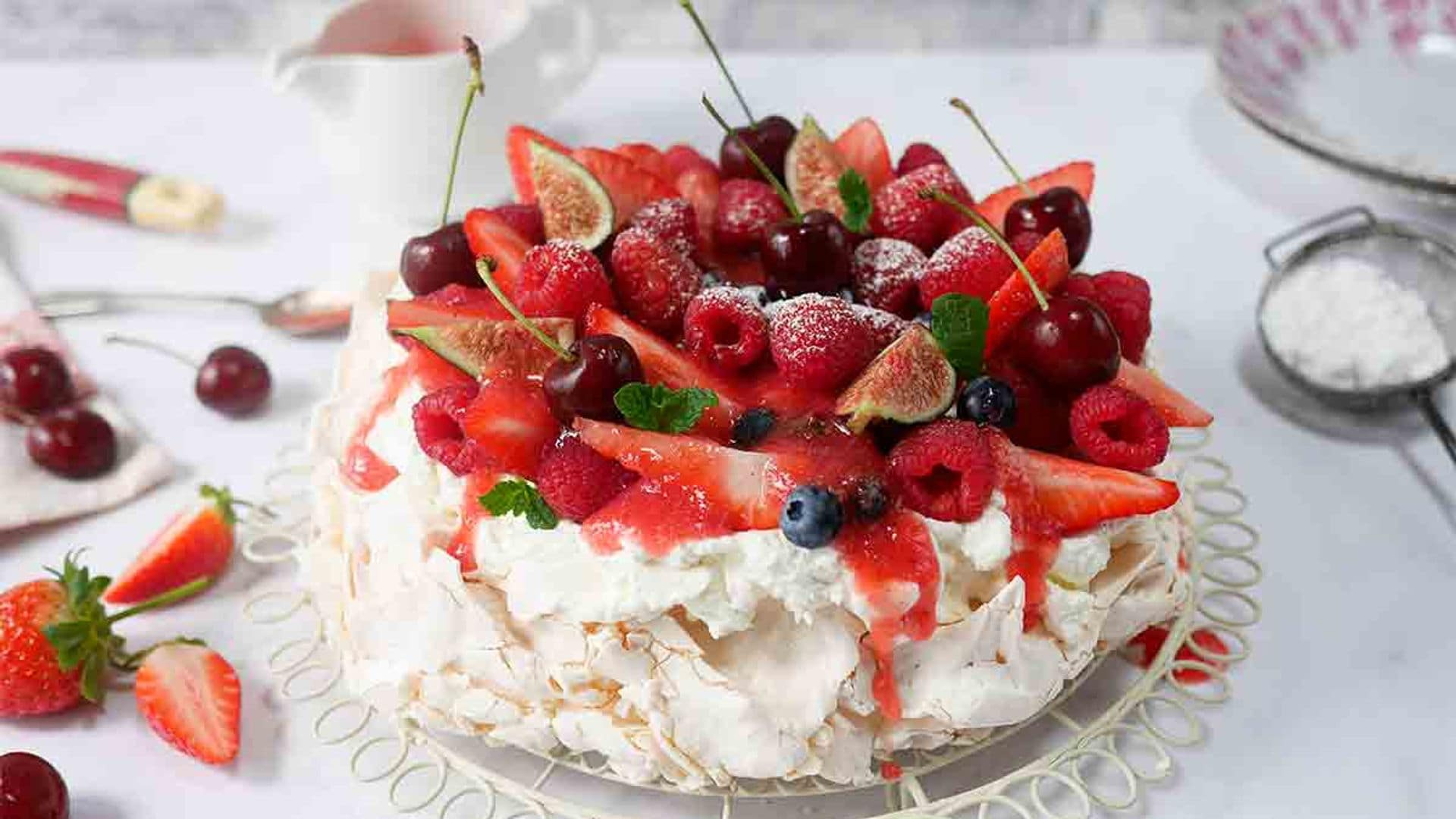 Tarta 'pavlova' de frutos rojos en 'airfryer'