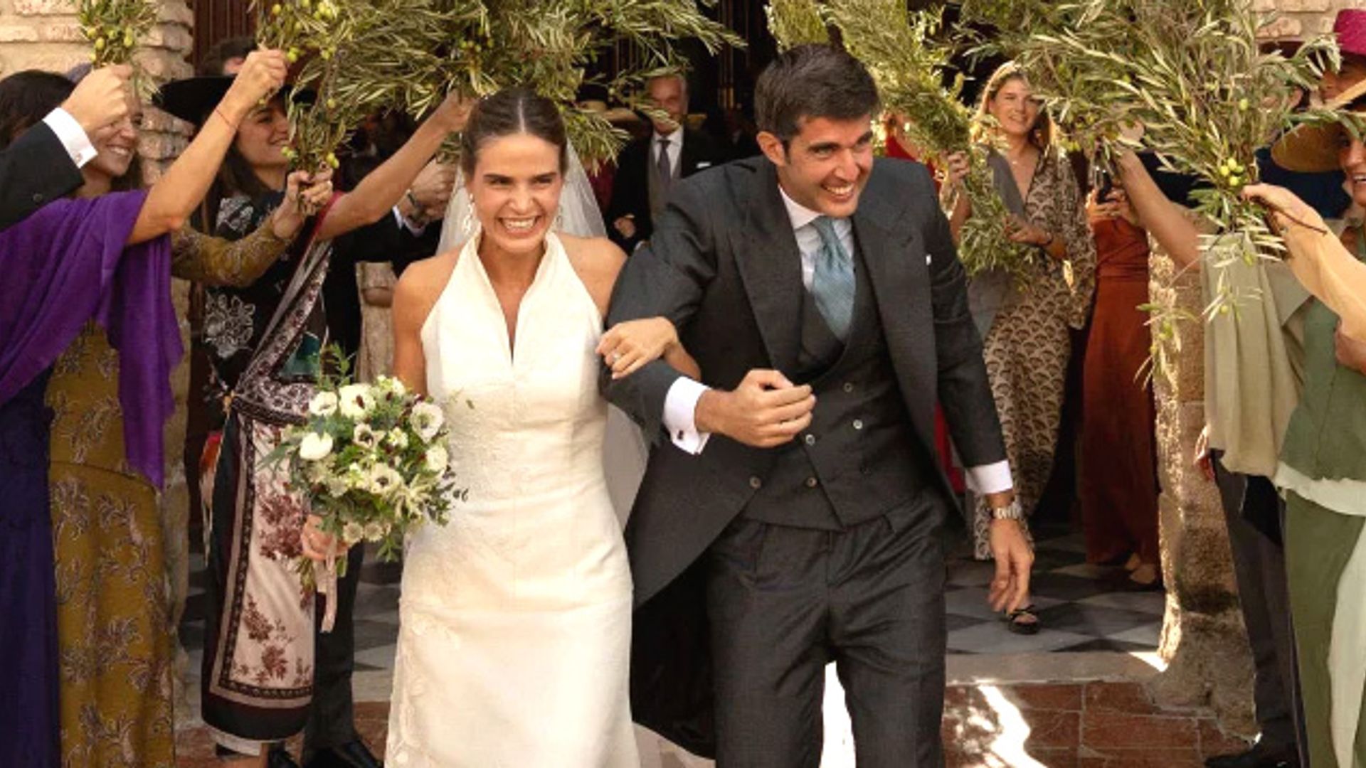 EXCLUSIVA. La romántica y emotiva boda que ha reunido en Marbella a la familia de Luis Astolfi, amigo íntimo de la infanta Elena