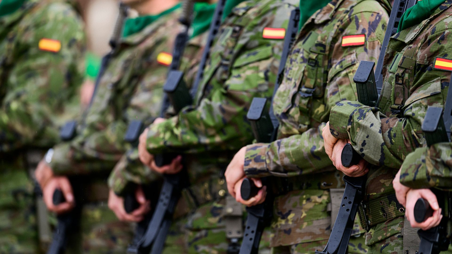 España mantiene suspendido el servicio militar desde 2001, aunque el debate social ha vuelto a crecer