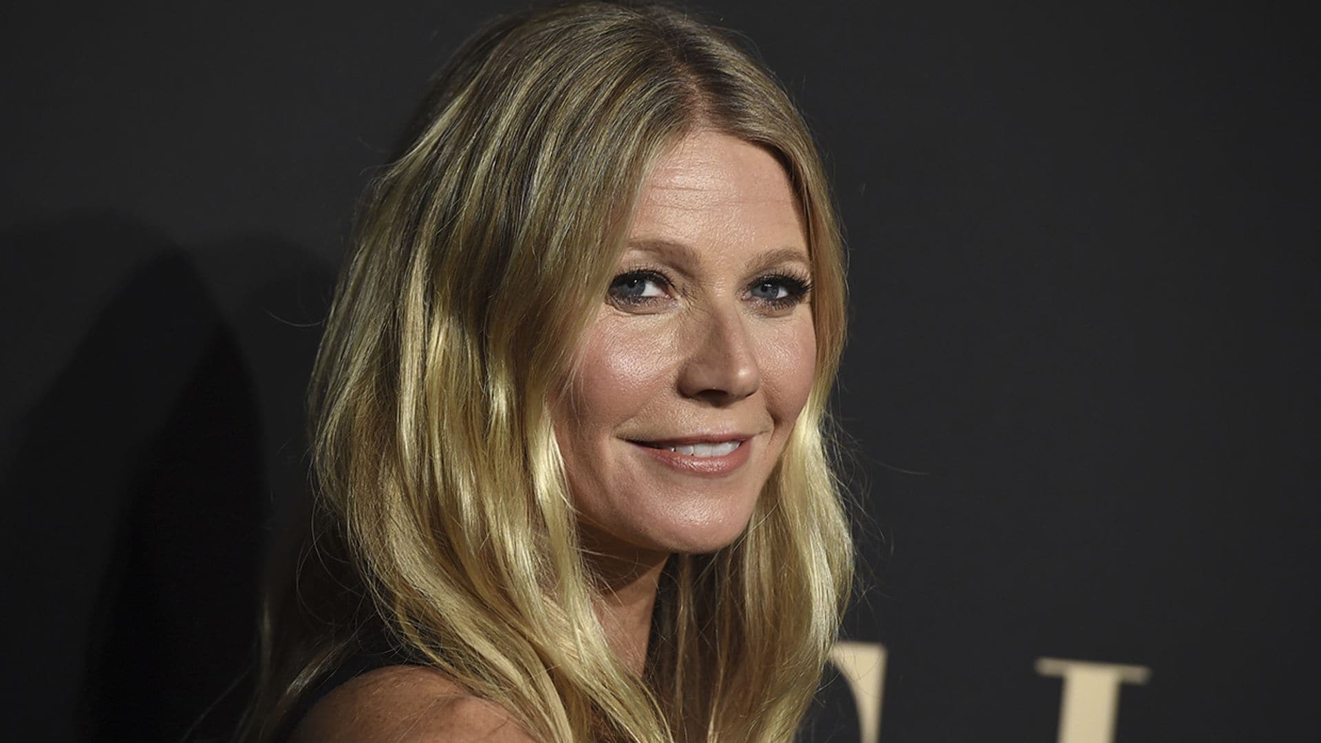 Gwyneth Paltrow se deshace en halagos hacia Dakota Johnson, actual pareja de su exmarido: 'La adoro'
