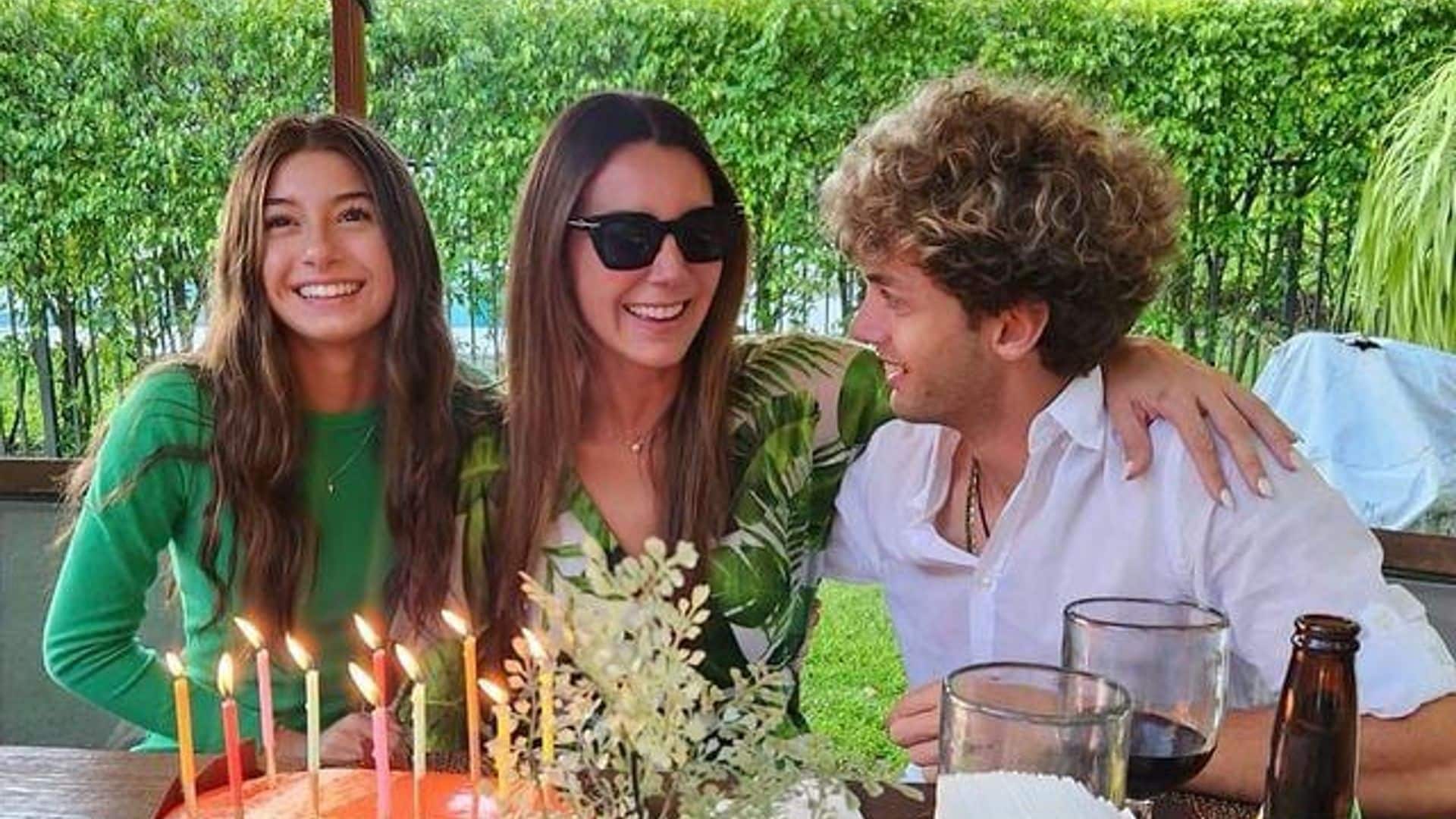 Con el cariño de sus hijos y entre amigos, así fue el festejo de cumpleaños de Elizabeth Gutiérrez