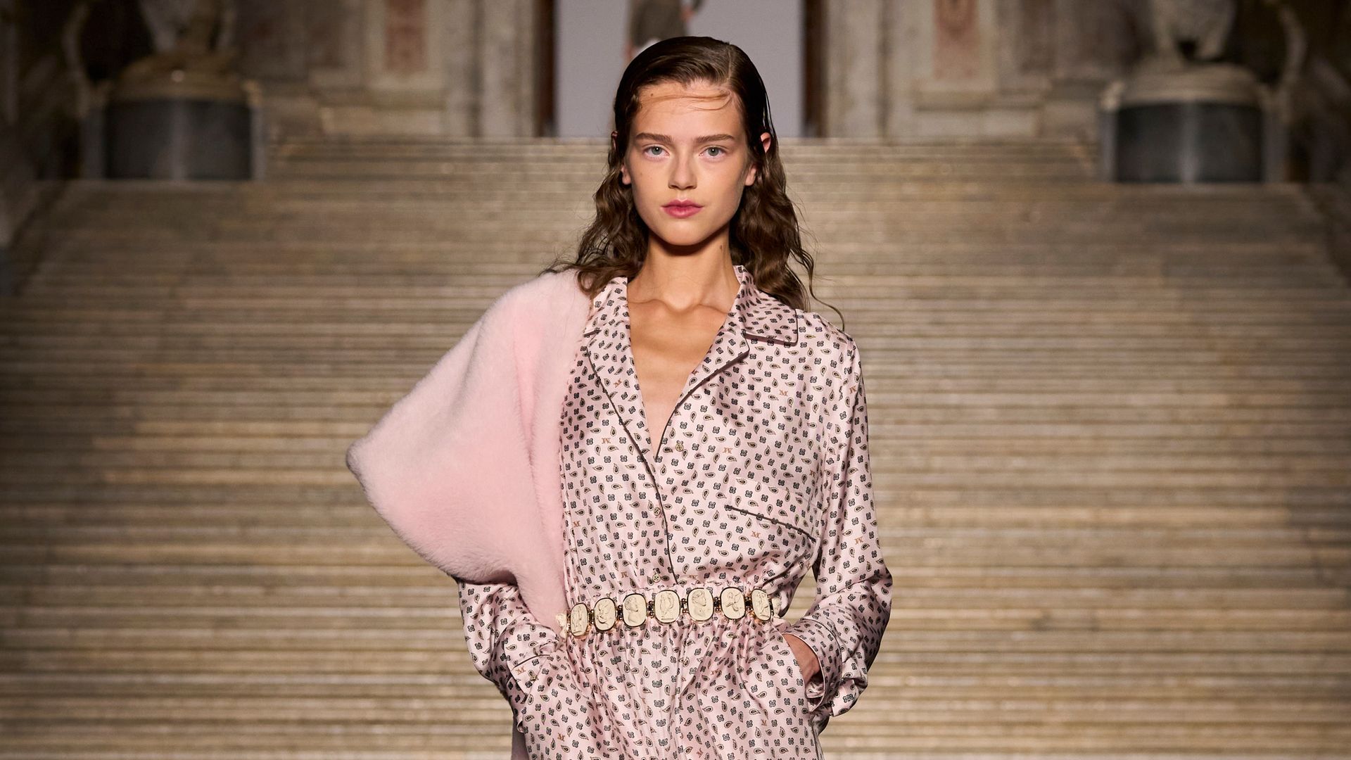 El esplendor barroco de Nápoles arropa a las musas italianas de Max Mara