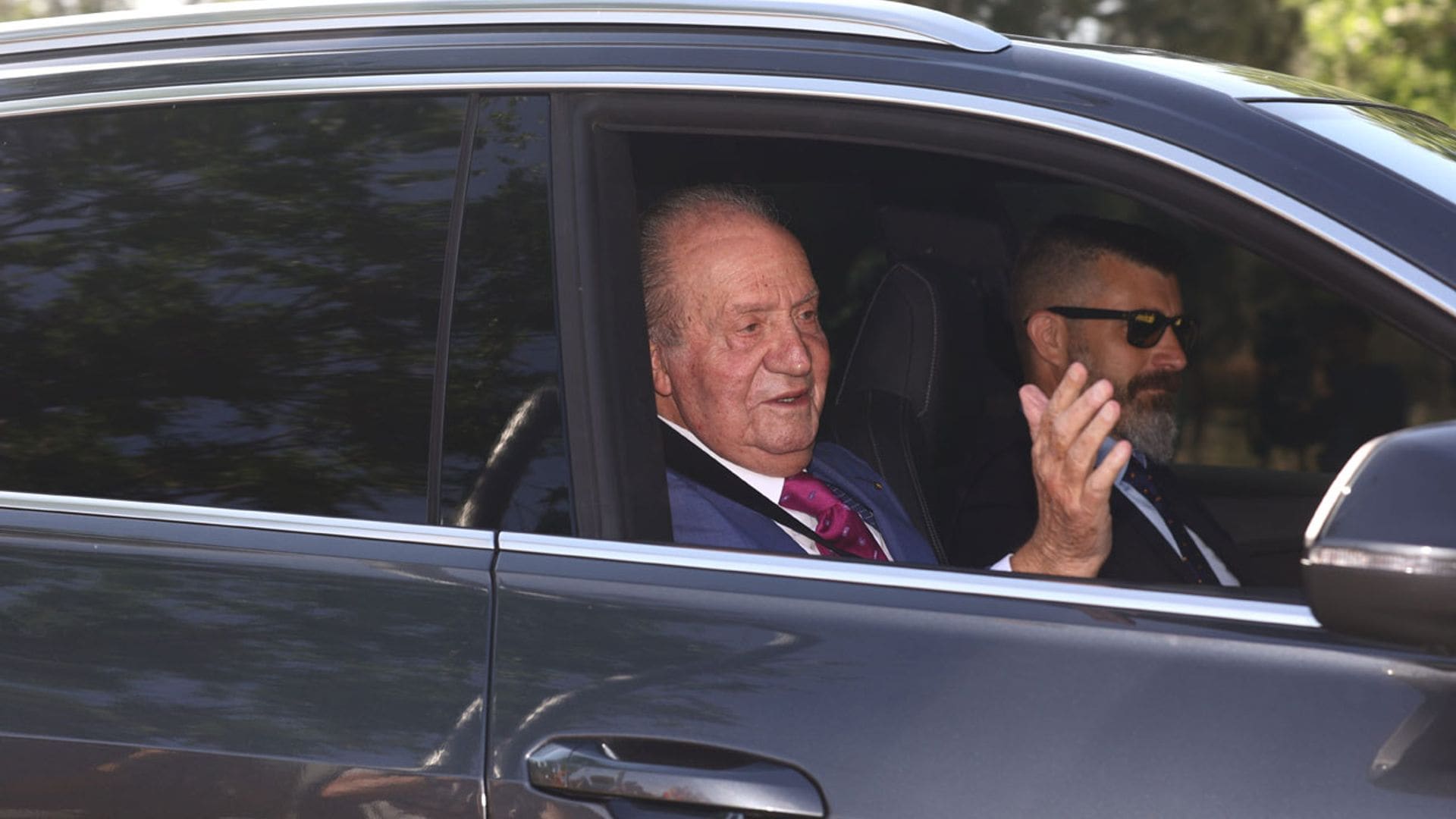 Don Juan Carlos se reúne con el rey Felipe y pasa un día familiar en el Palacio de la Zarzuela