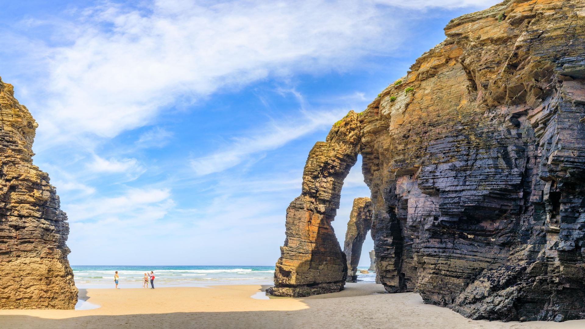 Estas 14 playas están consideradas las mejores de Galicia: paisajes únicos, naturaleza salvaje y aguas abiertas al Atlántico