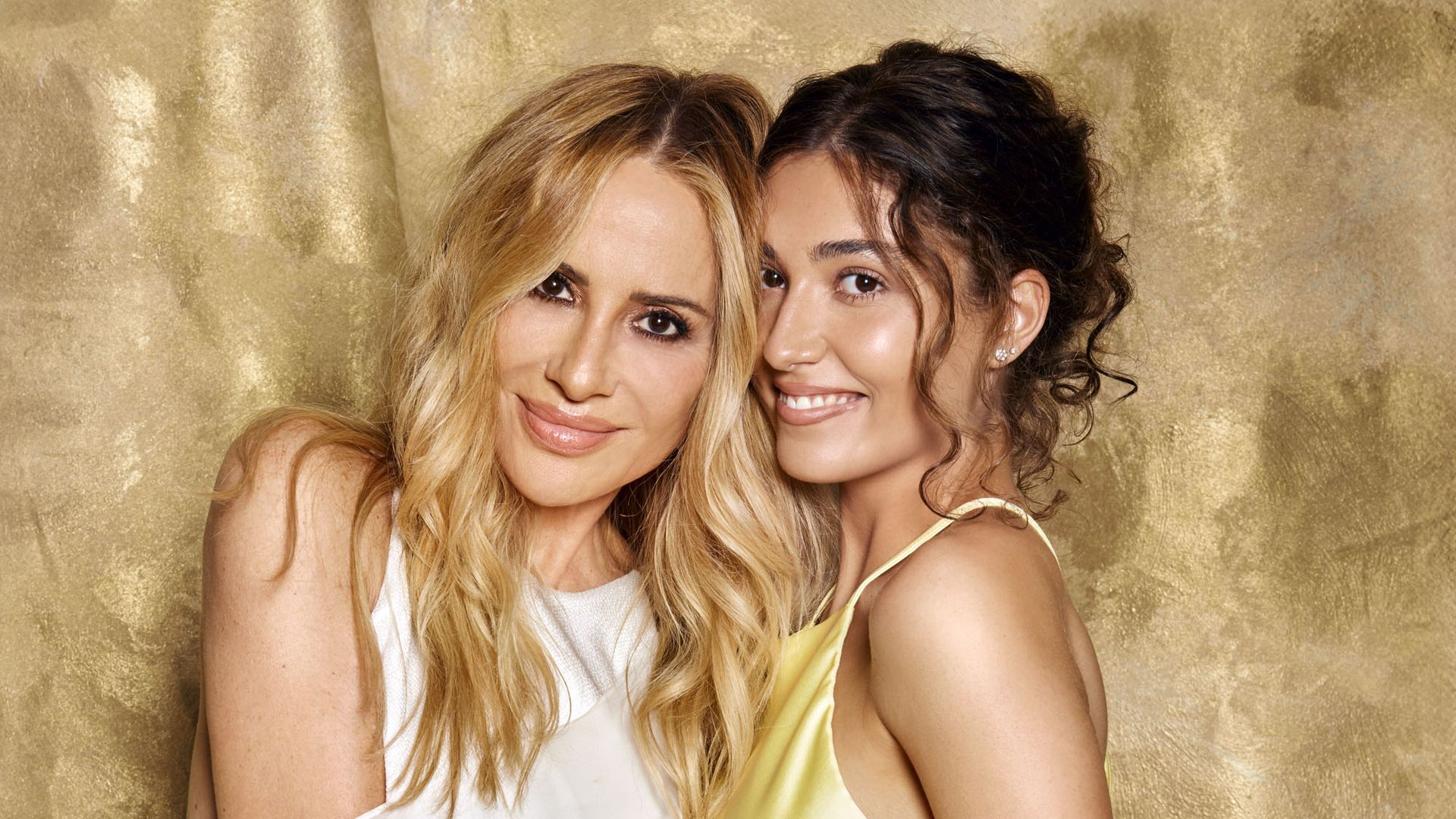 Marta Sánchez con su hija, Paula Cabanas