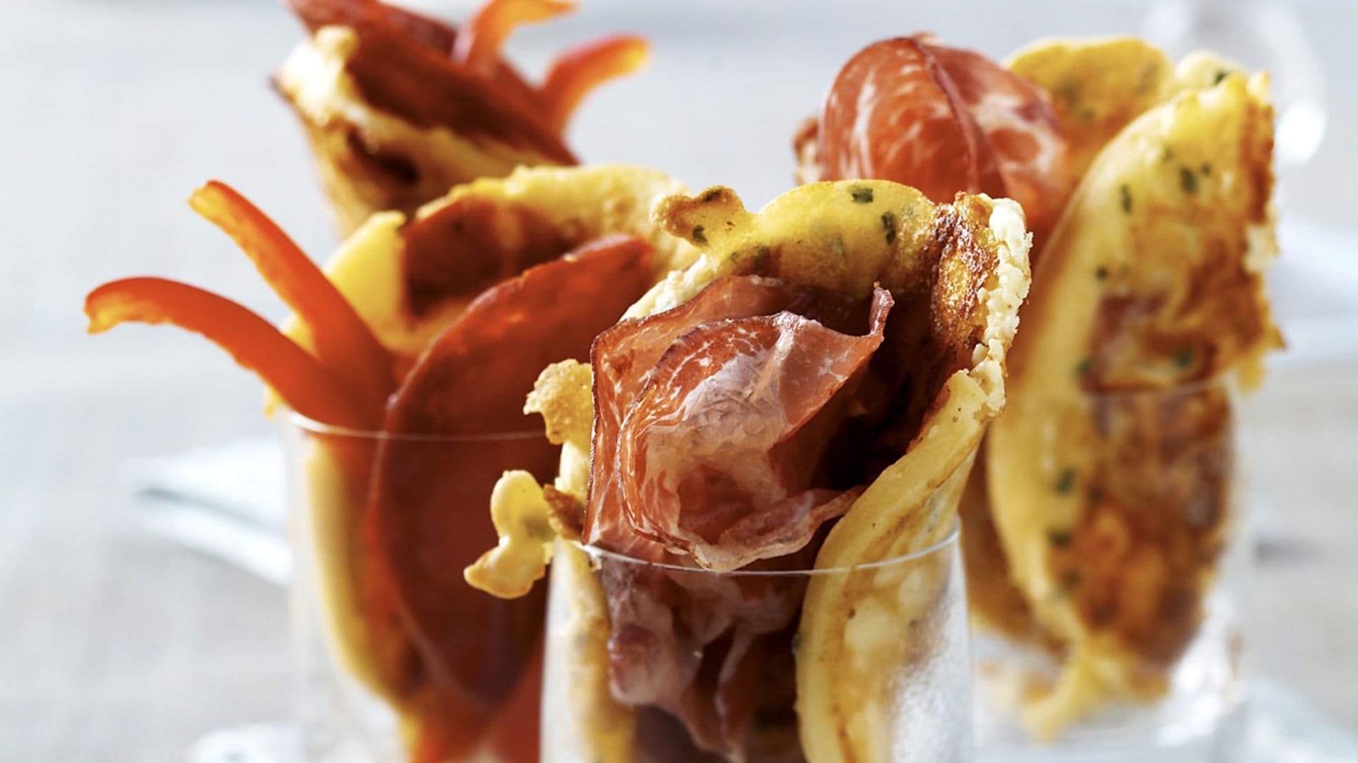 'Blinis' de mozzarella con lomo ibérico