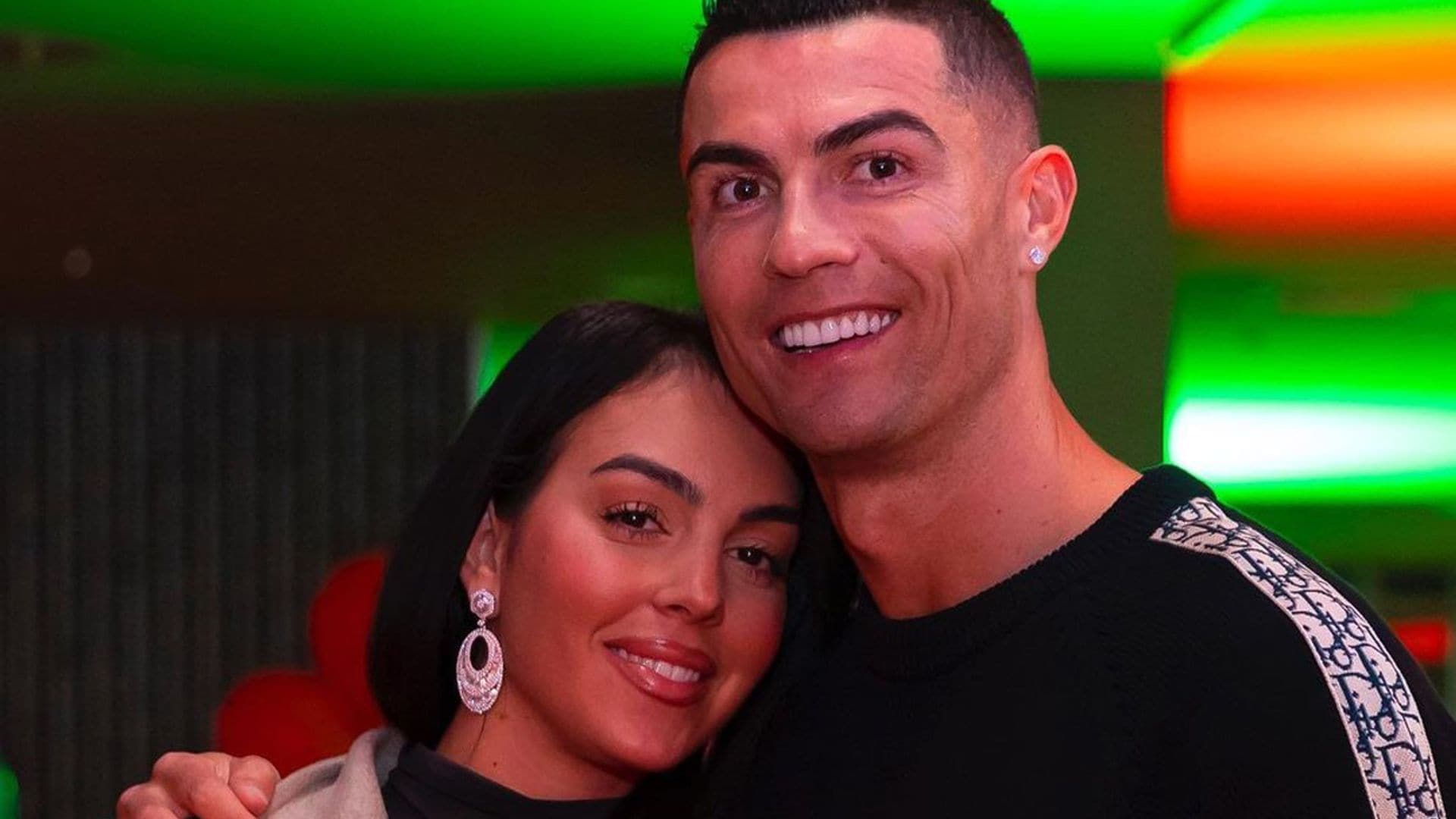 Cristiano Ronaldo se pone romántico con Georgina y otras parejas que nos han enamorado