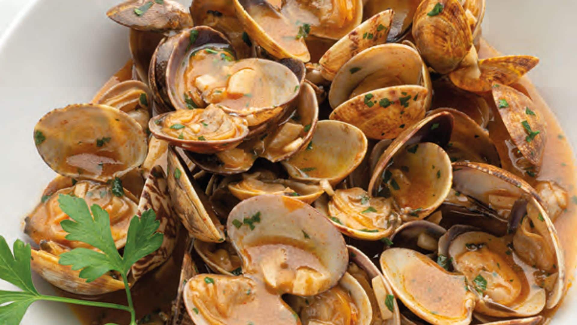 Almejas al Jerez paso a paso
