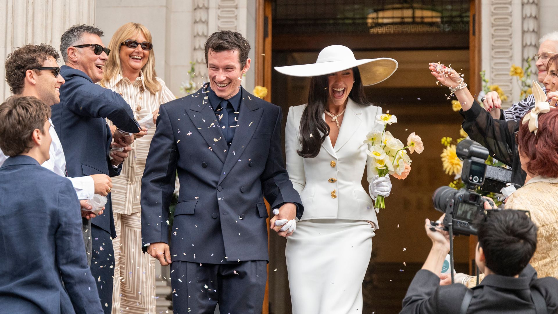 Dua Lipa y Callum Turner se casan en el Old Marylebone Town Hall de Londres, el 1 de junio de 2026