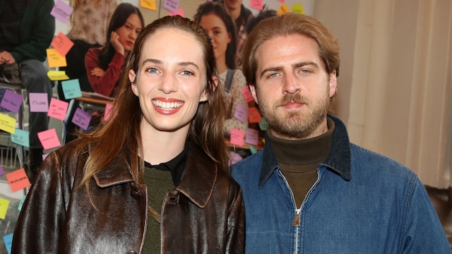 Maya Hawke con su novio, Christian Lee Hutson, en el estreno de 'John Proctor Is The Villain' en Broadway
