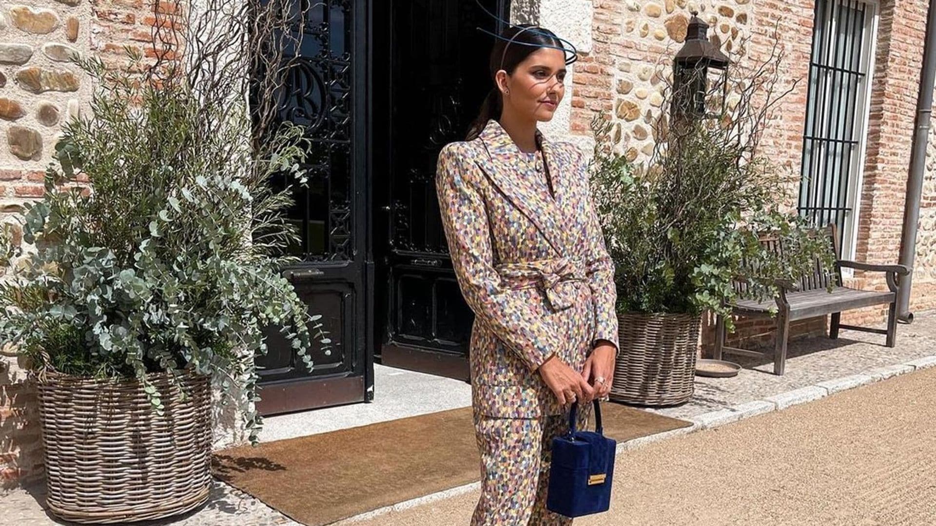 ¿No quieres llevar vestido a tu próxima boda? Acierta con un traje de invitada como María García de Jaime