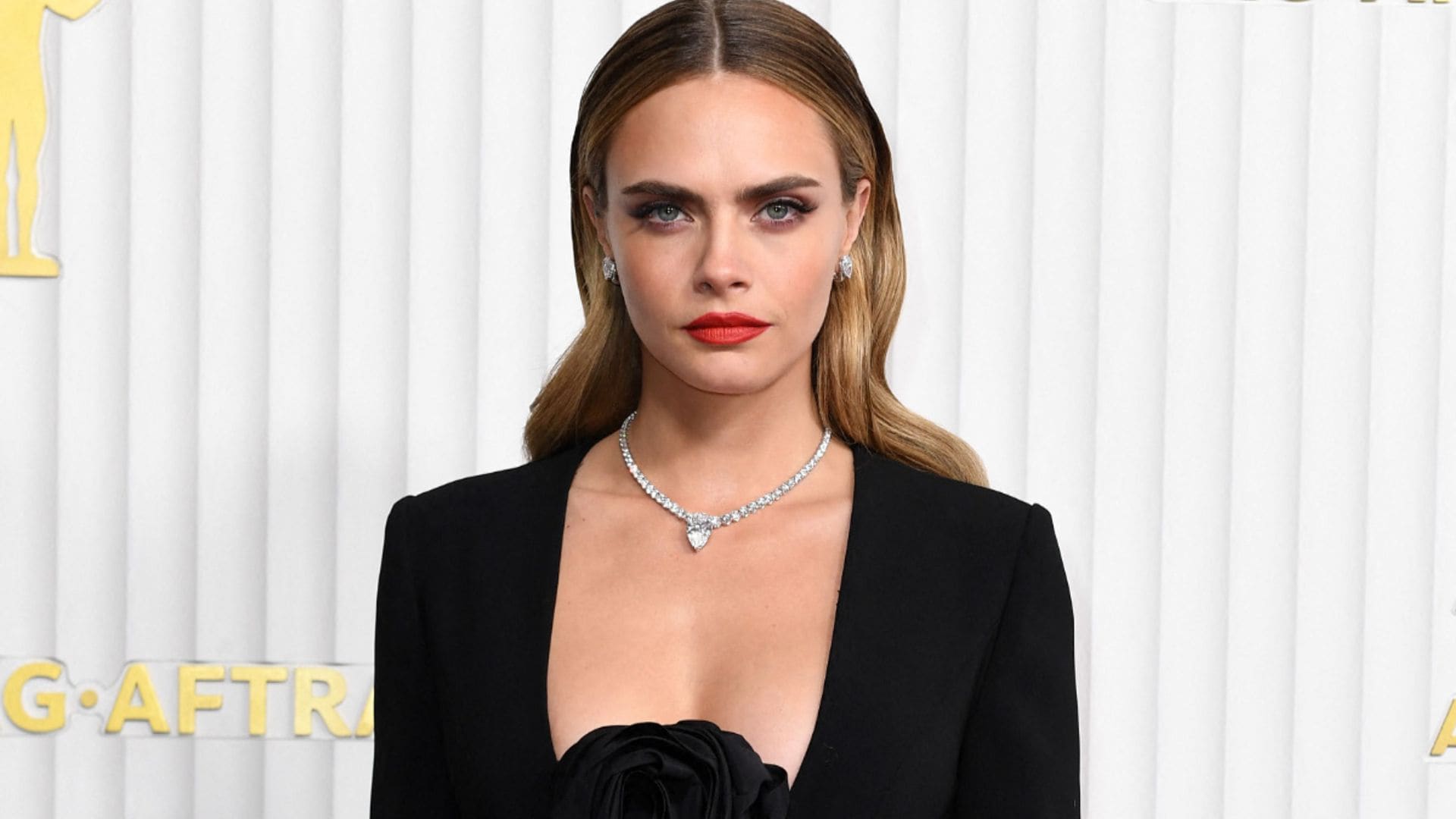 Cara Delevingne se corta la melena: analizamos su evolución a través de doce looks