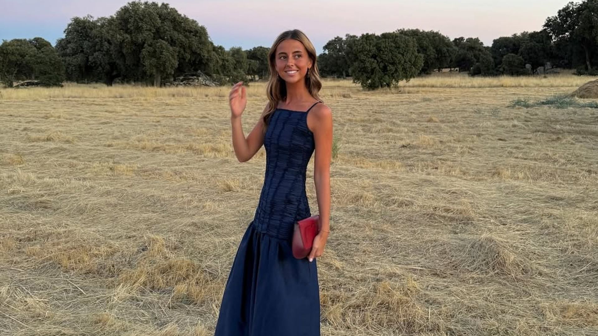 Sofía Montojo en una boda en el campo