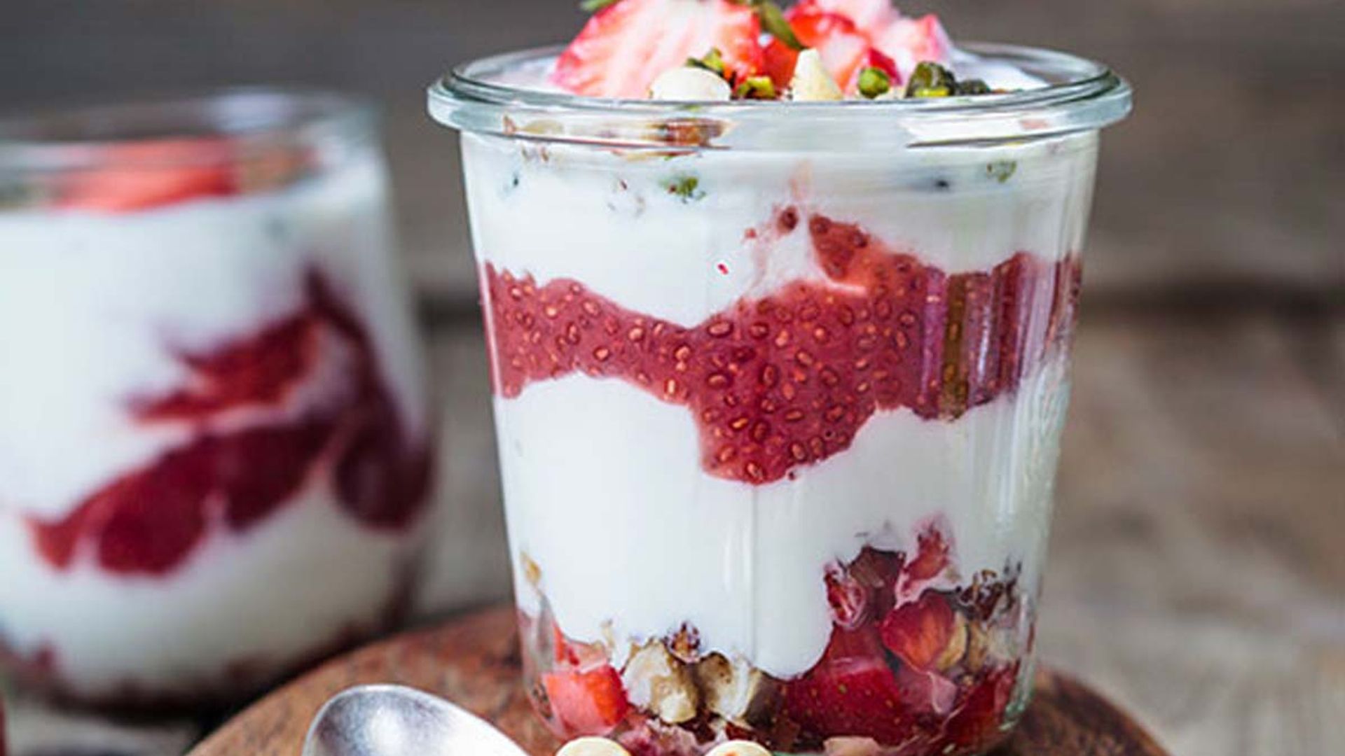 Vasitos de fresas y yogur