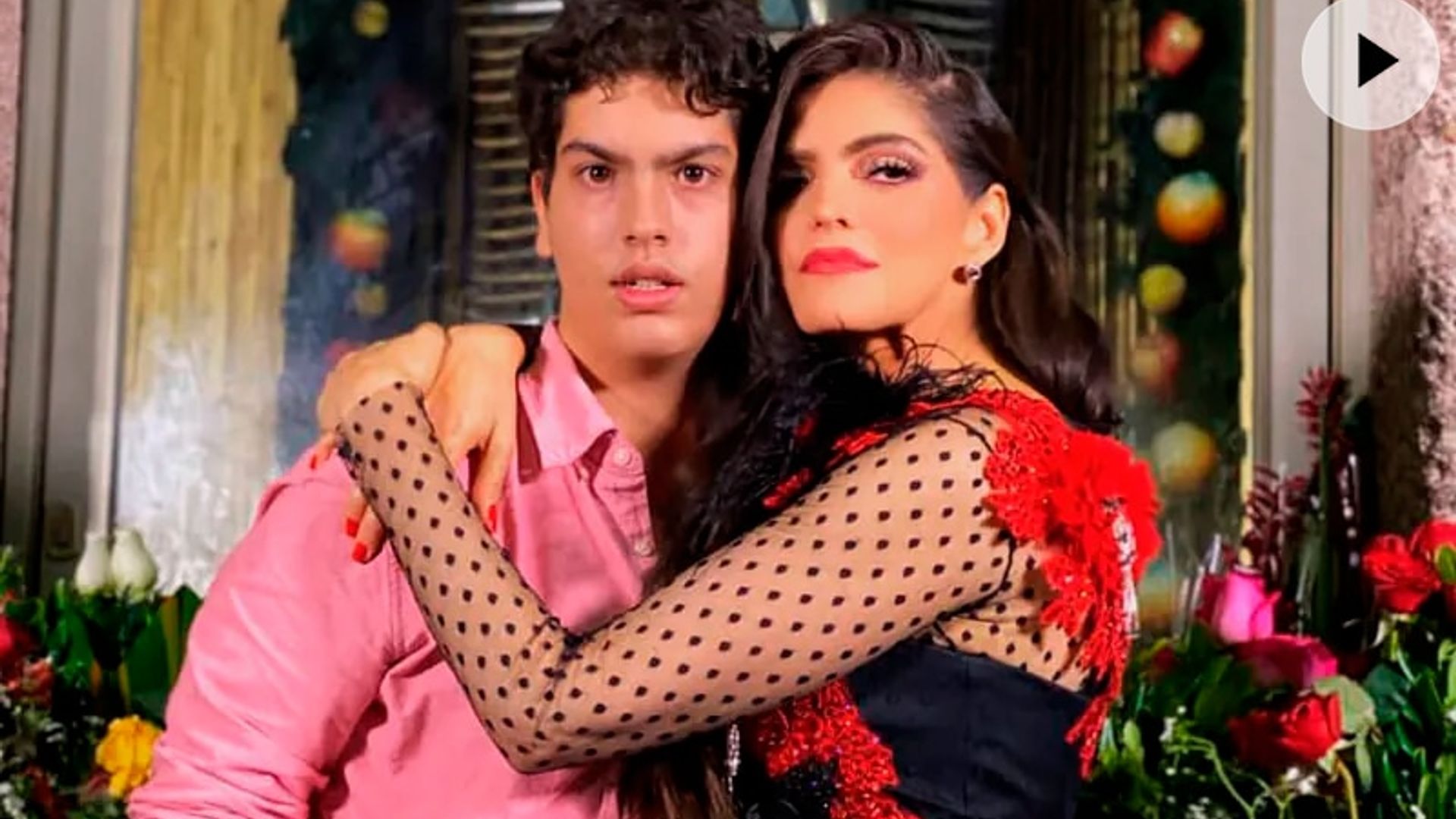 José Emilio Levy se convierte en el más cariñoso asistente de Ana Bárbara