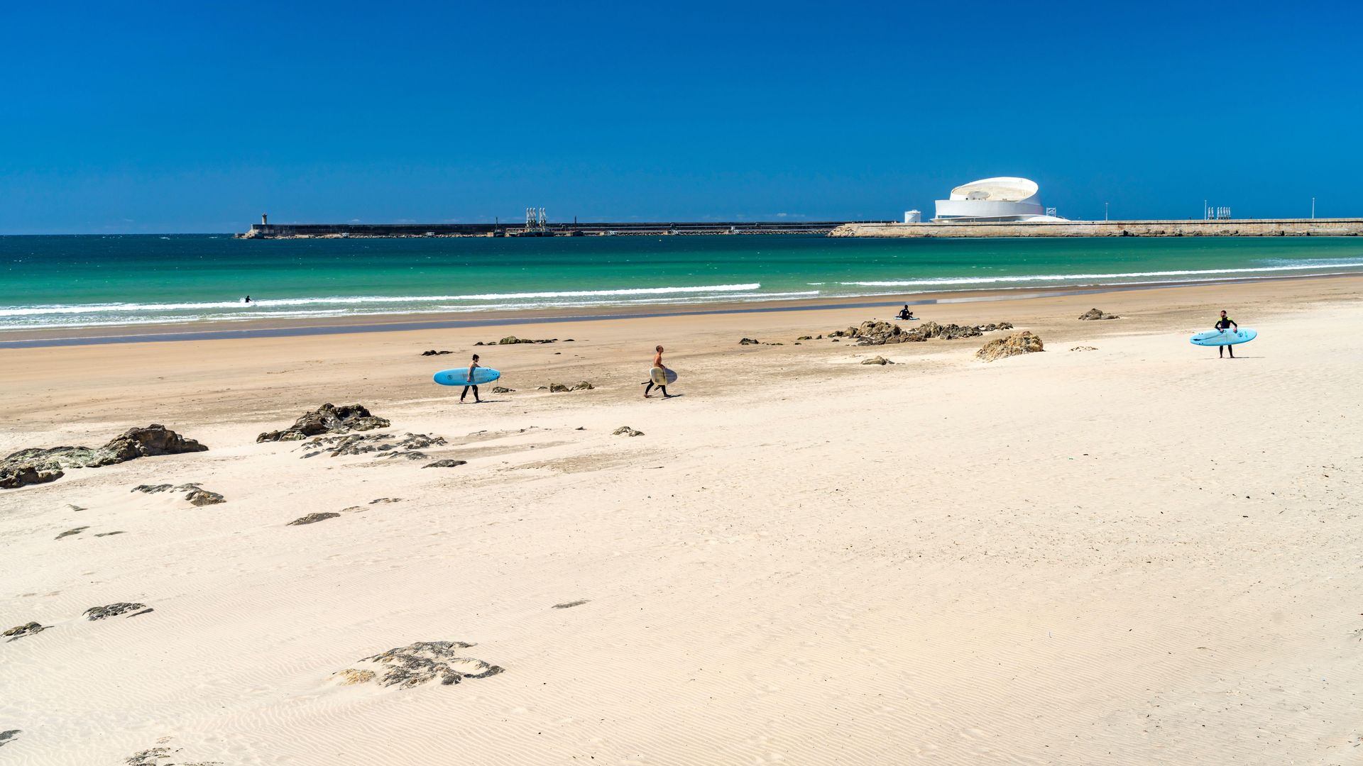 La Fórmula 1 del mar llega a Matosinhos: así es la preciosa villa playera a tan solo 10 minutos en coche de Oporto