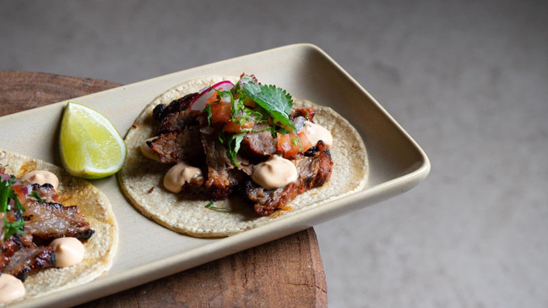 Tacos de chingón ibérico con 'kimchi'