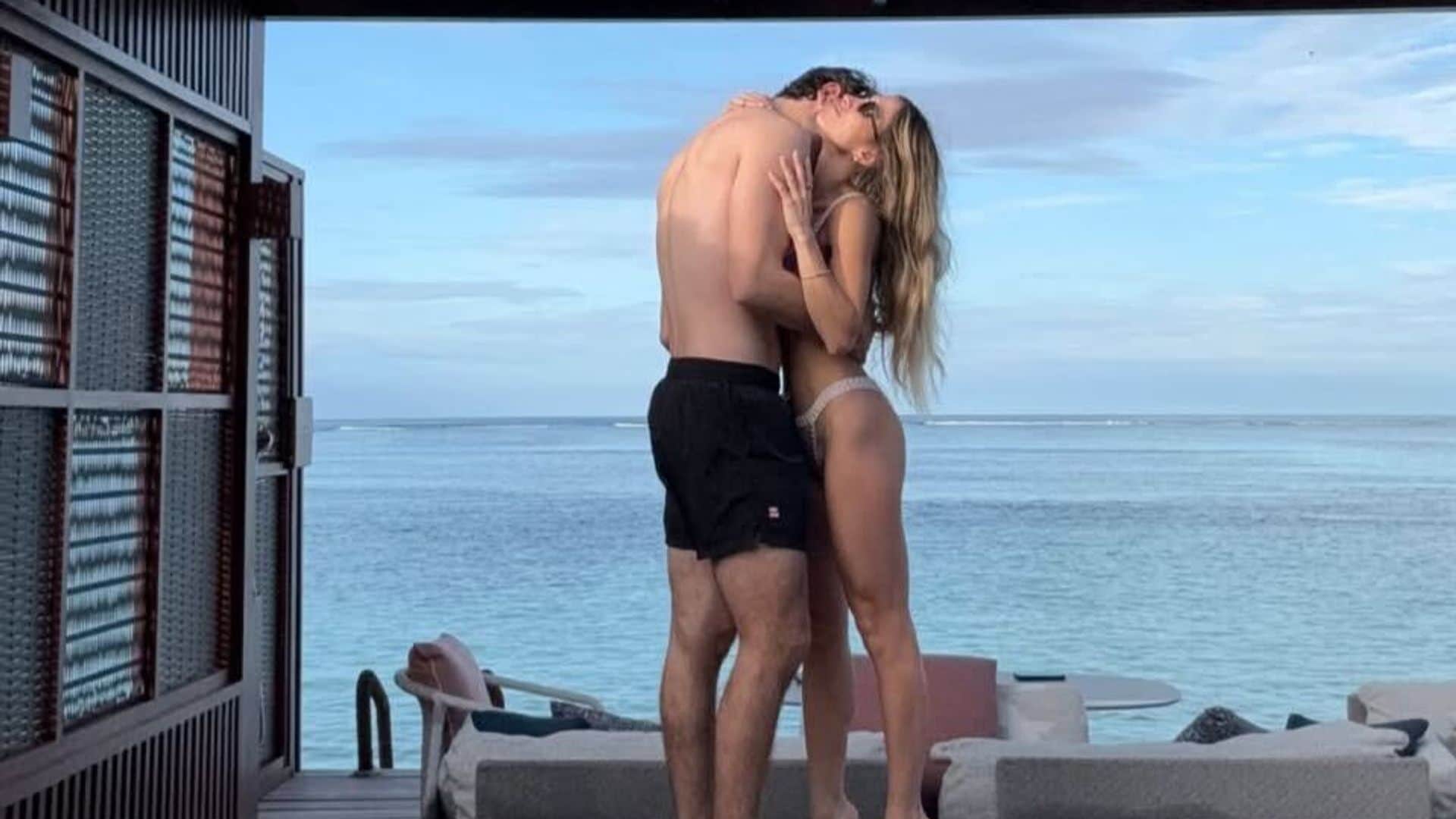 Antonio Mauri y su esposa en Maldivas