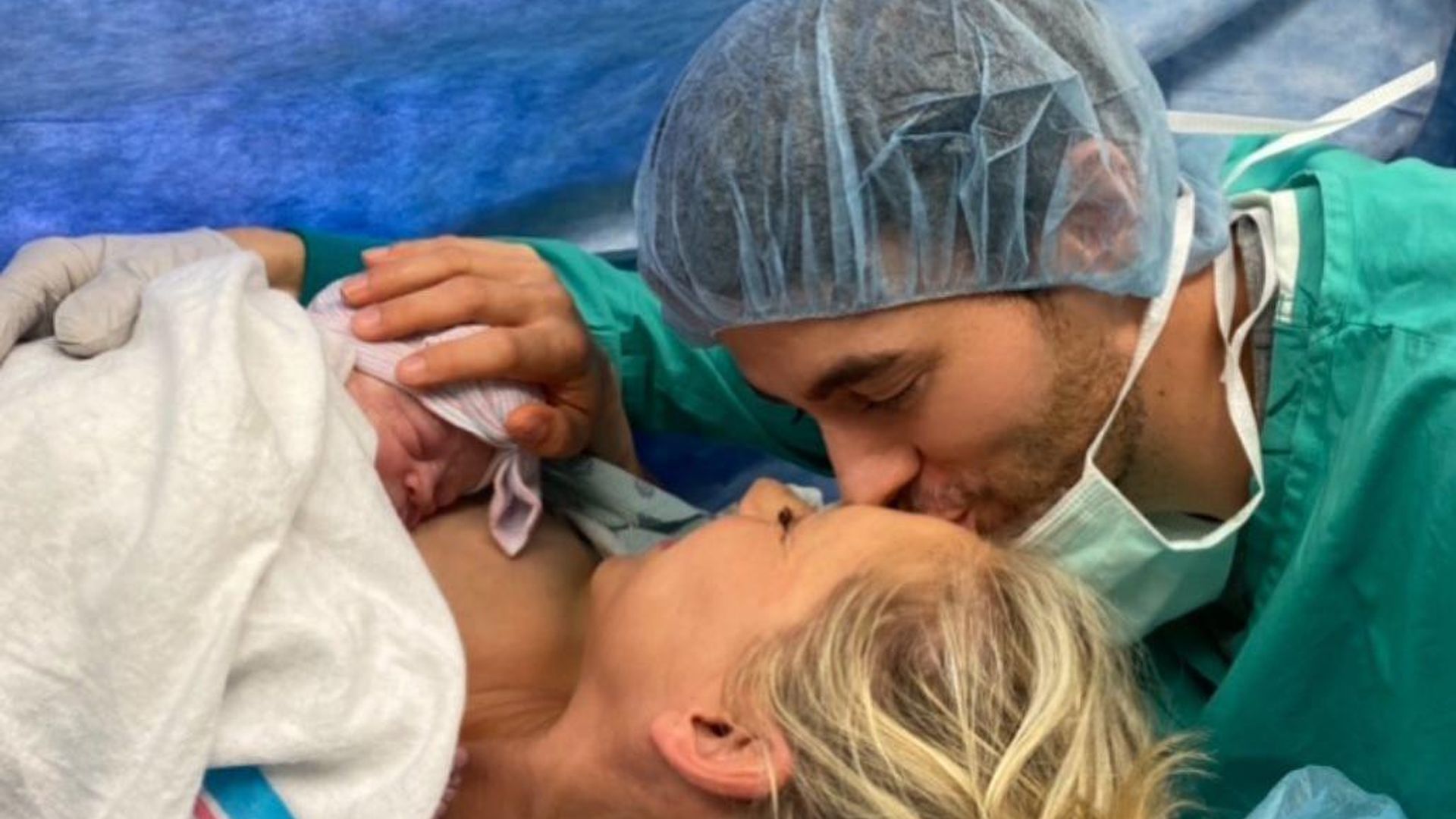 ¿Es este el nombre de la bebé de Enrique Iglesias y Anna Kournikova?