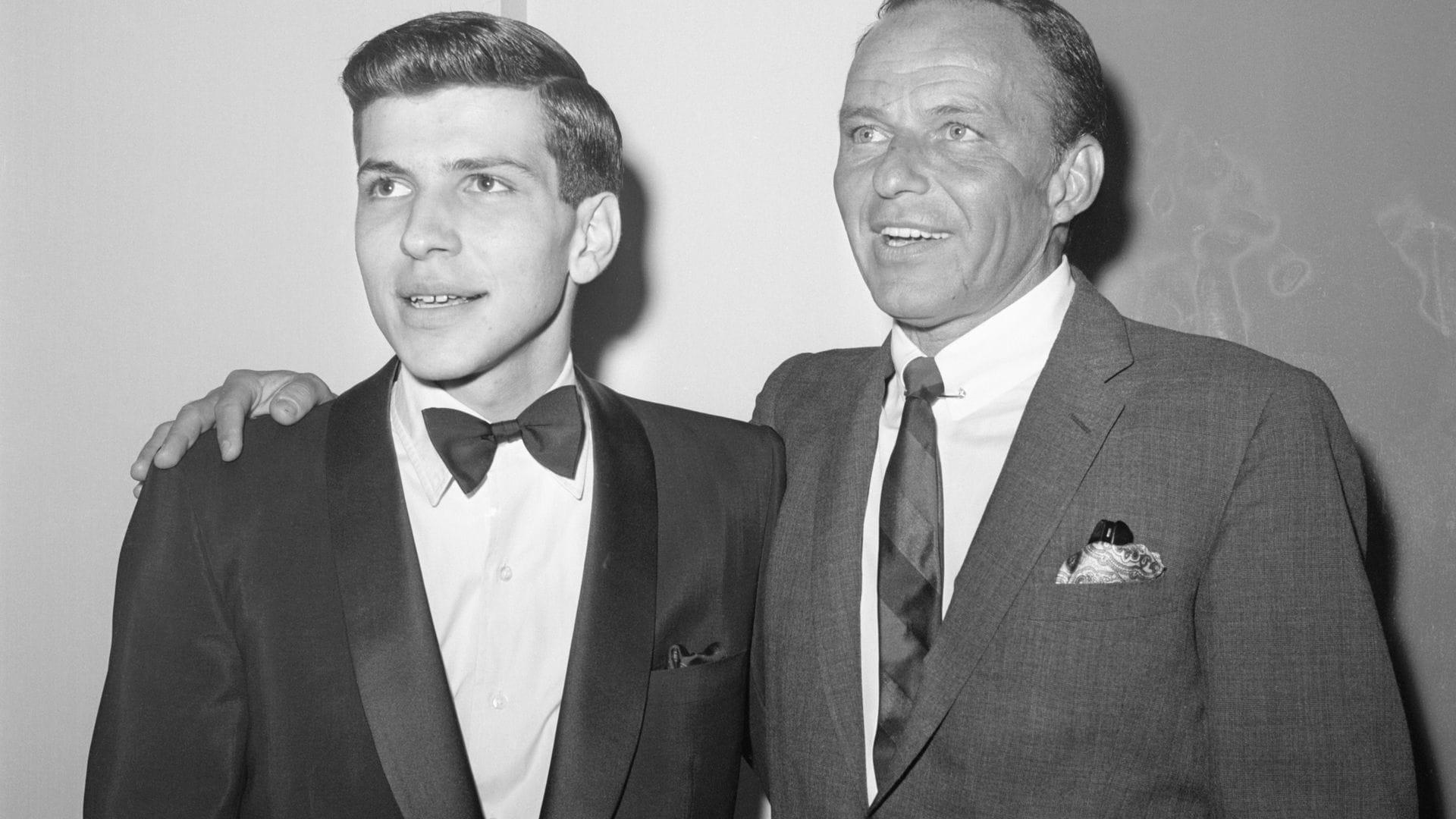 Frank Sinatra y su hijo Frank Sinatra Jr.
