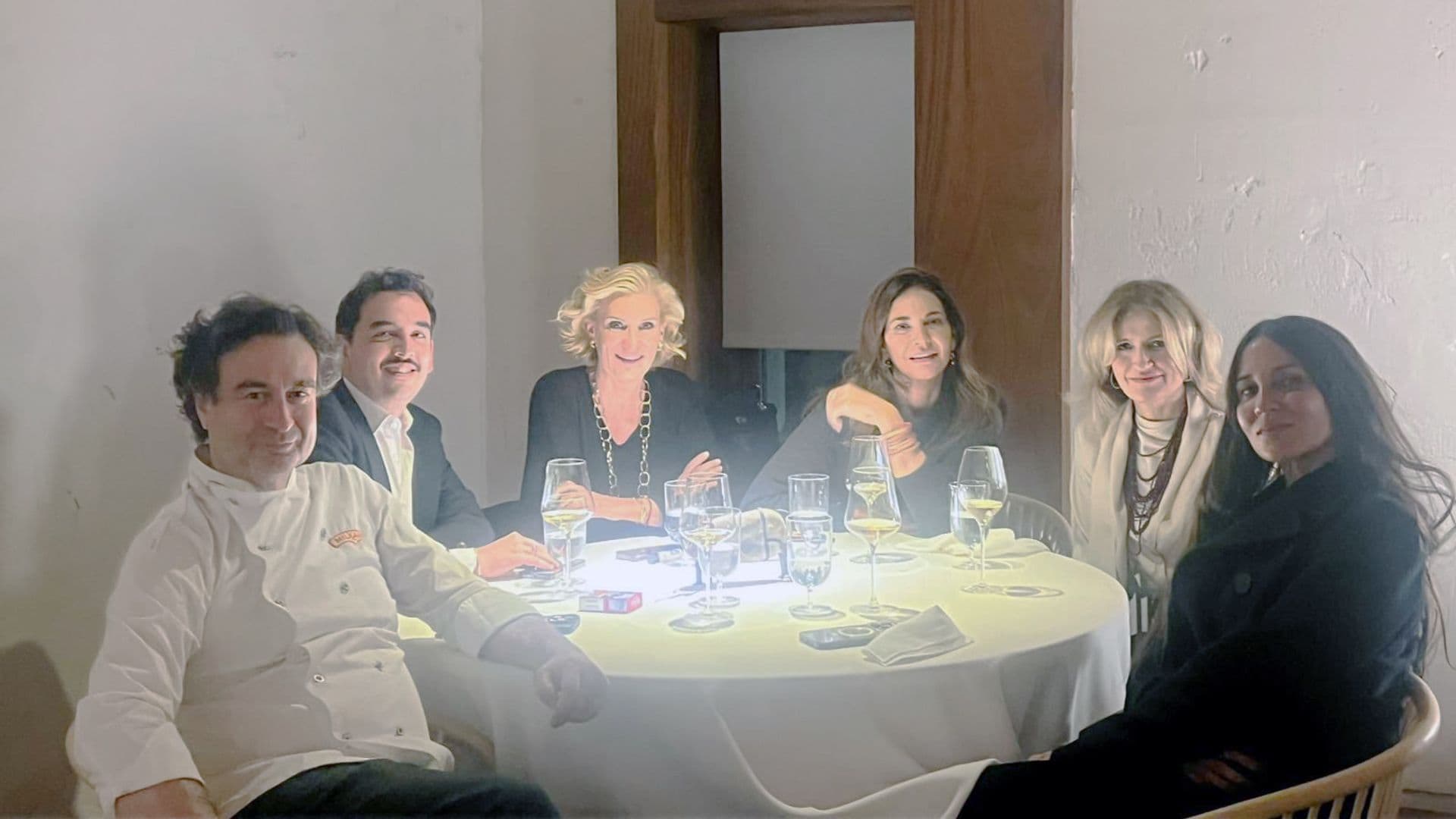 Mariló Montero, Pepe Rodríguez y Huga Rey celebrando el éxito de Mariló Montero en la última edición de Masterchef