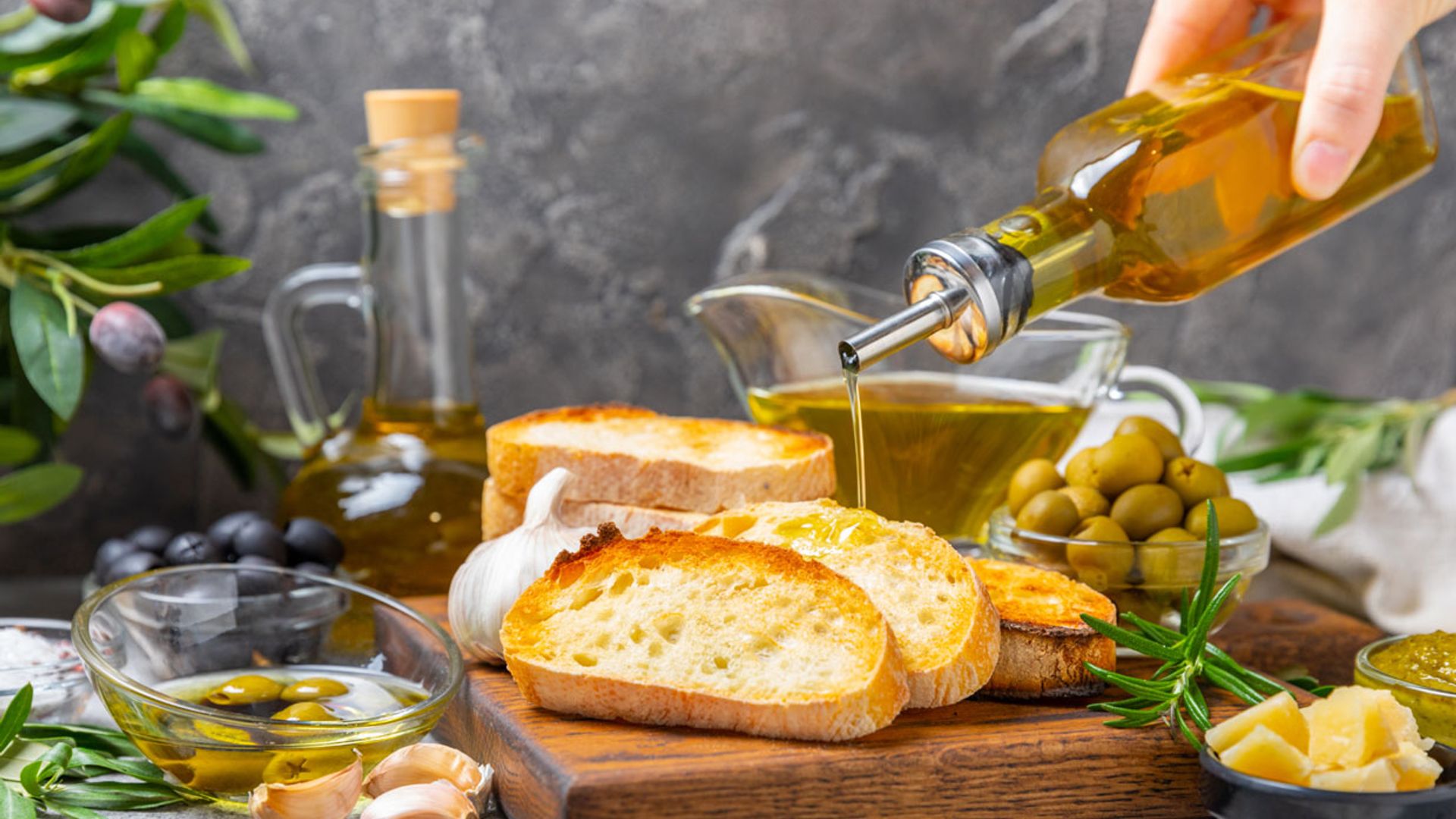 9 razones para tomar aceite de oliva virgen extra a diario
