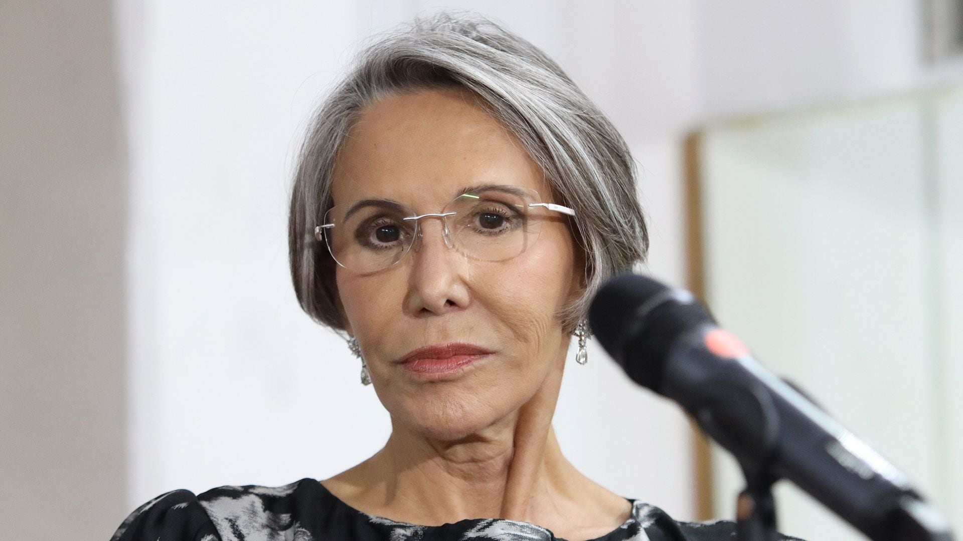 Florinda Meza responde a las polémicas comparaciones con Ángela Aguilar 
