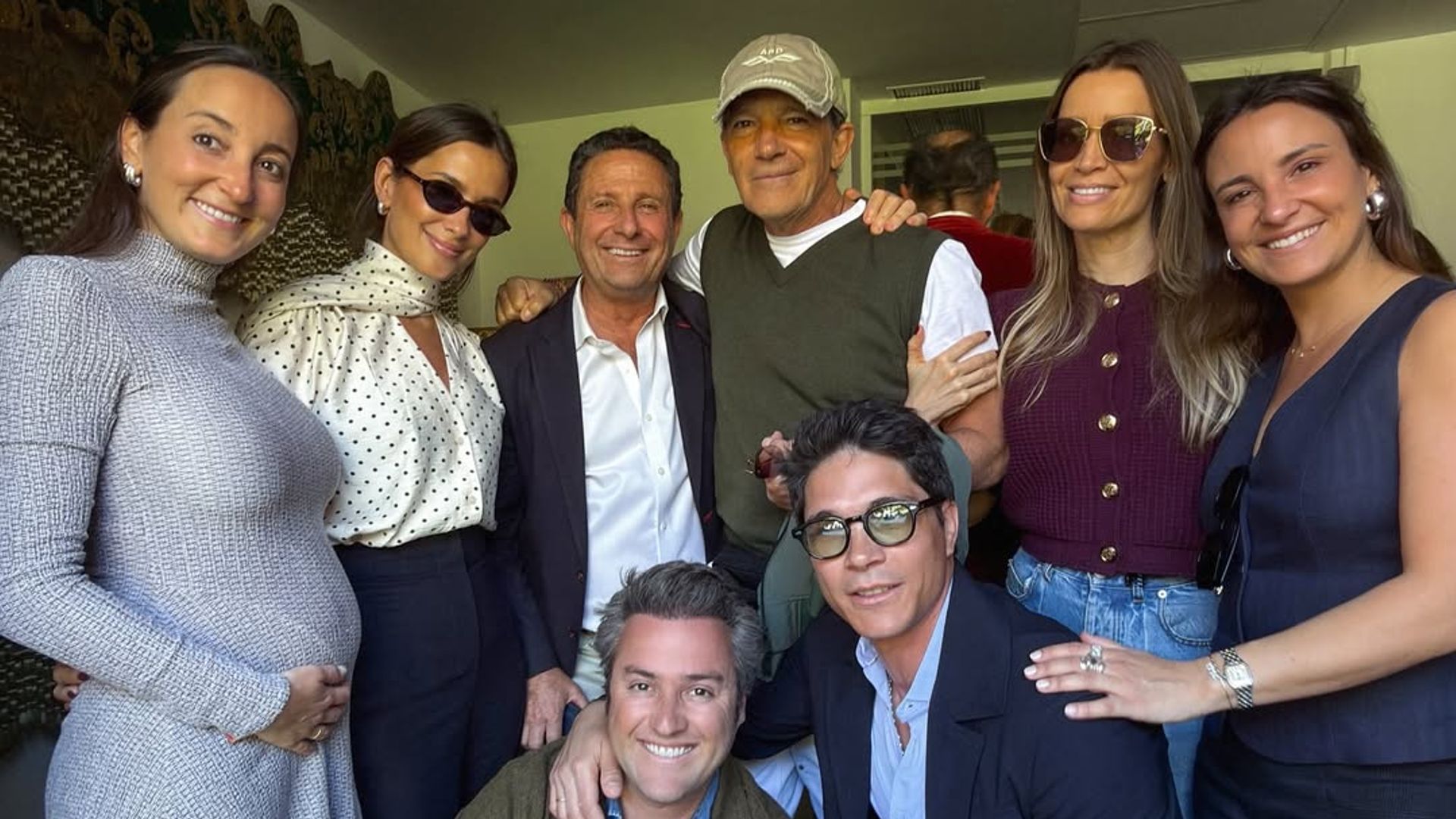 Antonio Banderas, el mejor anfitrión de las hermanas Pombo en Málaga: las imágenes de una semana Santa irrepetible