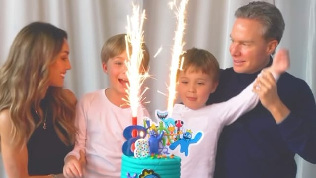 Anahí y sus hijos