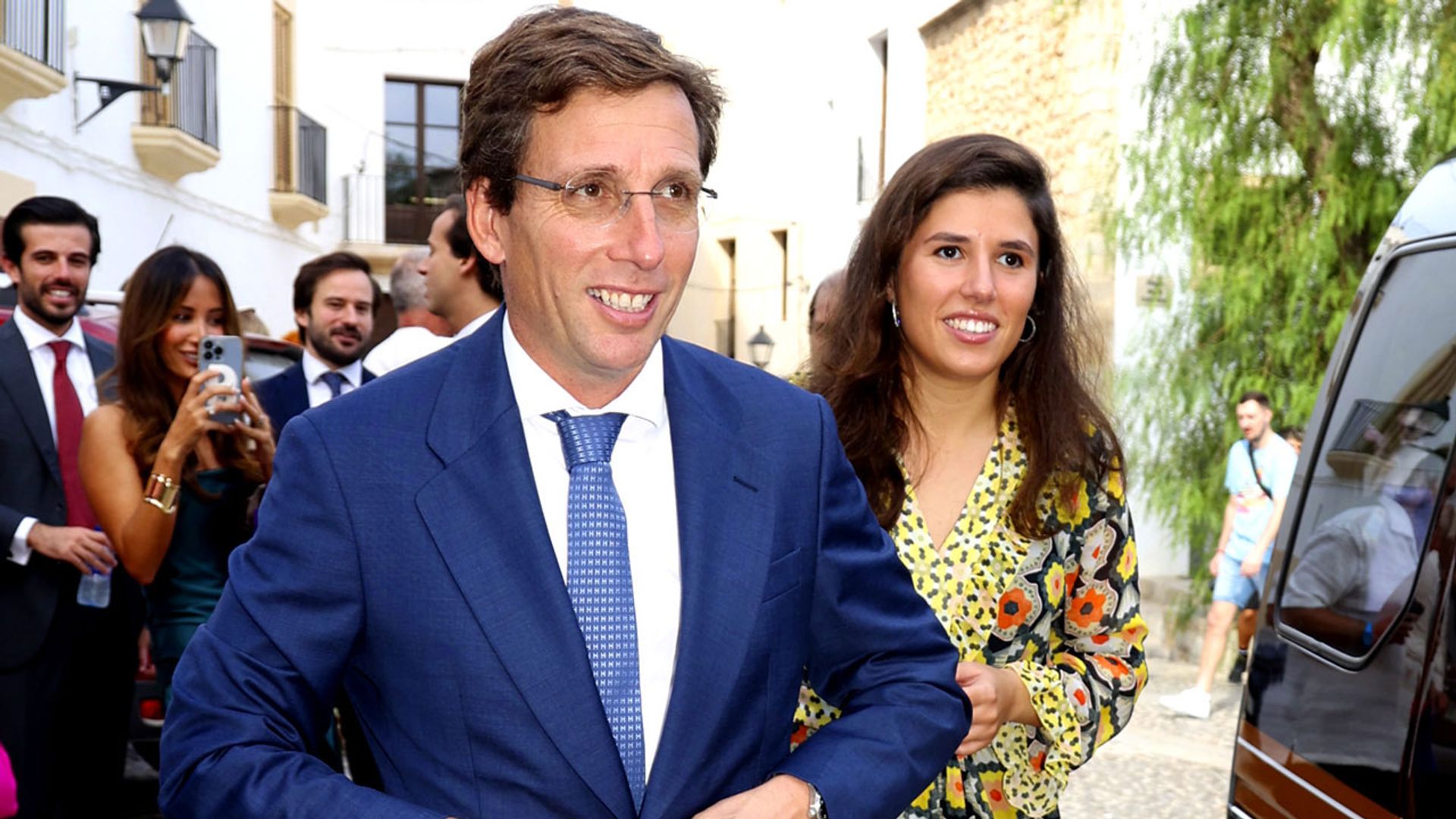 Todo lo que sabemos sobre la boda de José Luis Martínez-Almeida y Teresa Urquijo que se celebra este sábado en Madrid