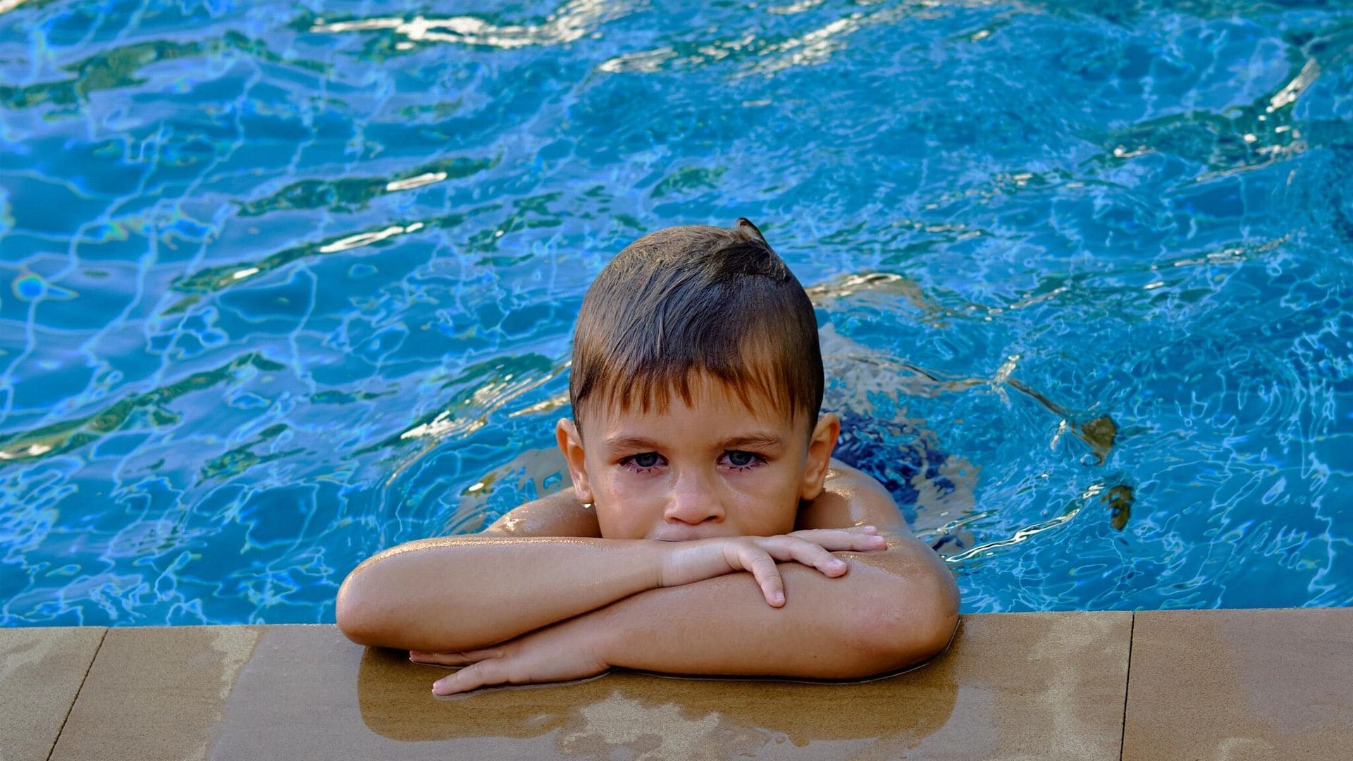 ‘¿Se puede bañar mi hijo si tiene conjuntivitis?’